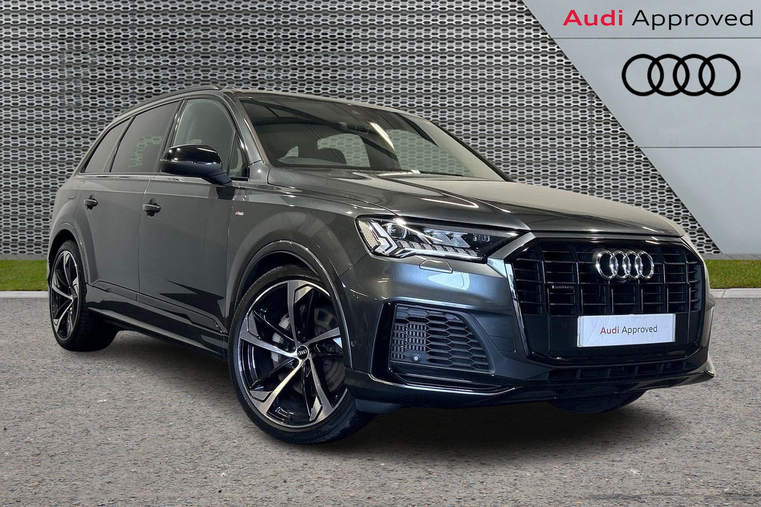Main listing image - Audi Q7