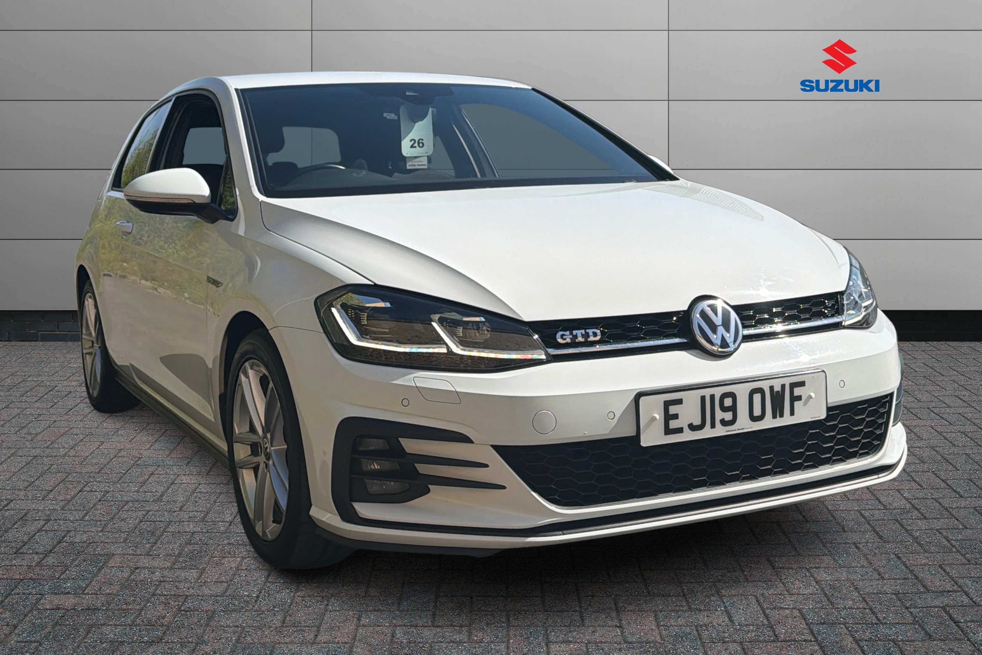 Main listing image - Volkswagen Golf
