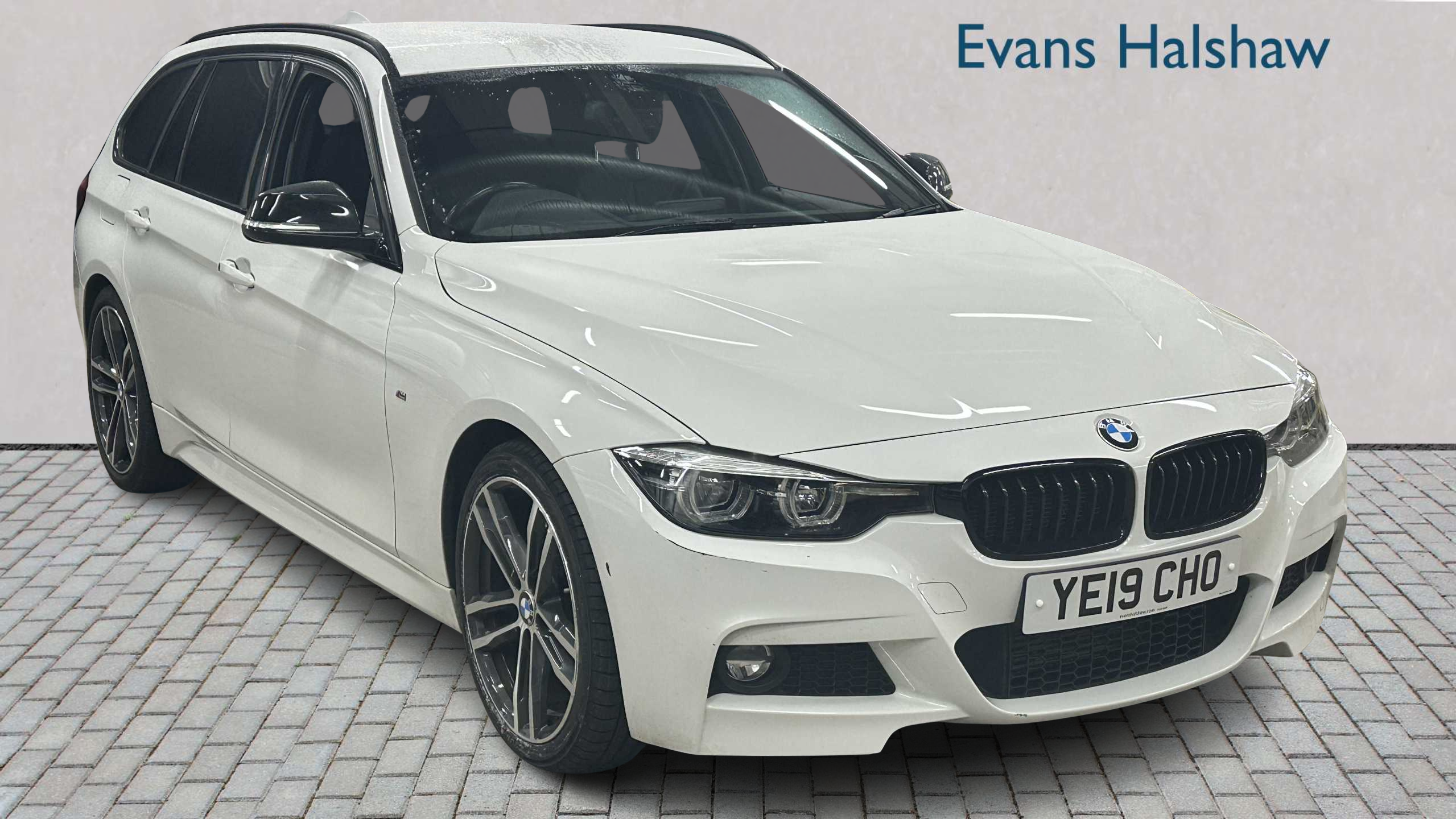 Main listing image - BMW 3 Series Touring