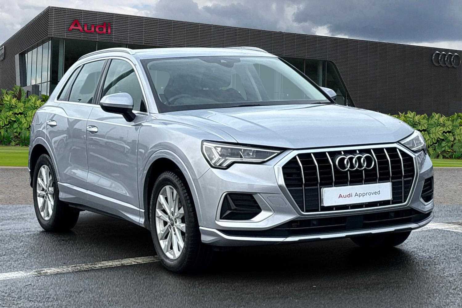 Main listing image - Audi Q3