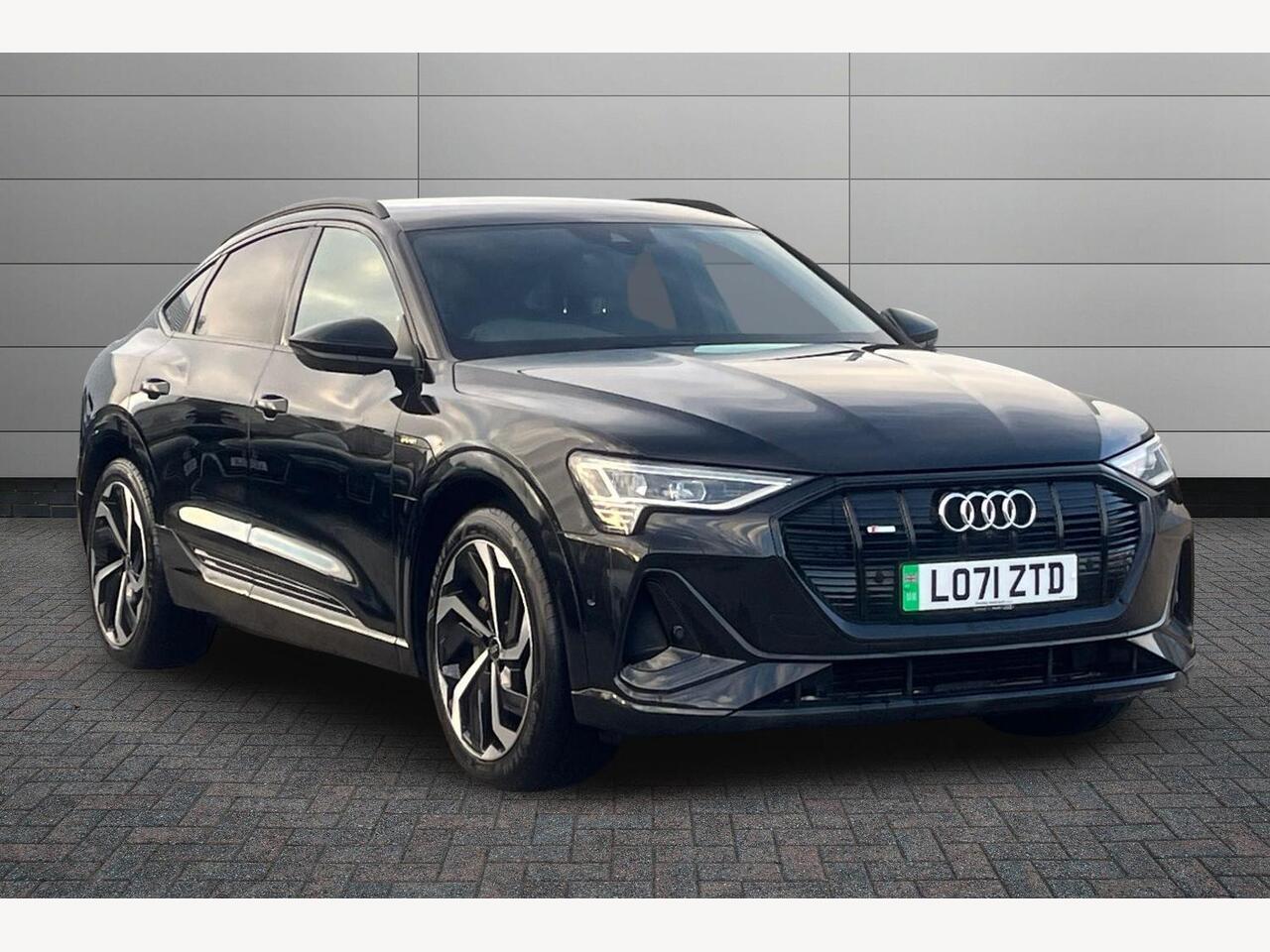 Main listing image - Audi e-tron