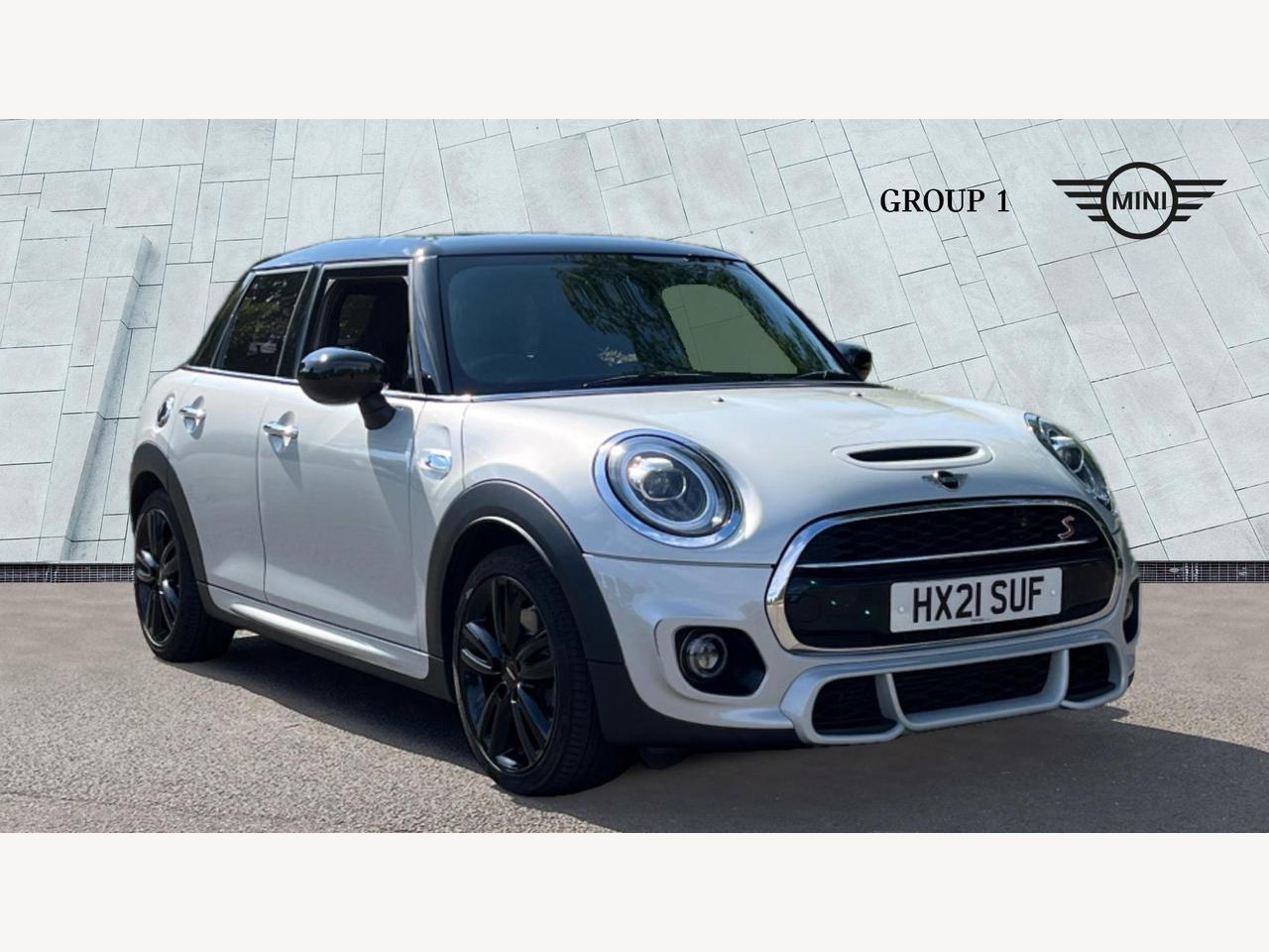 Main listing image - MINI Hatchback 5dr