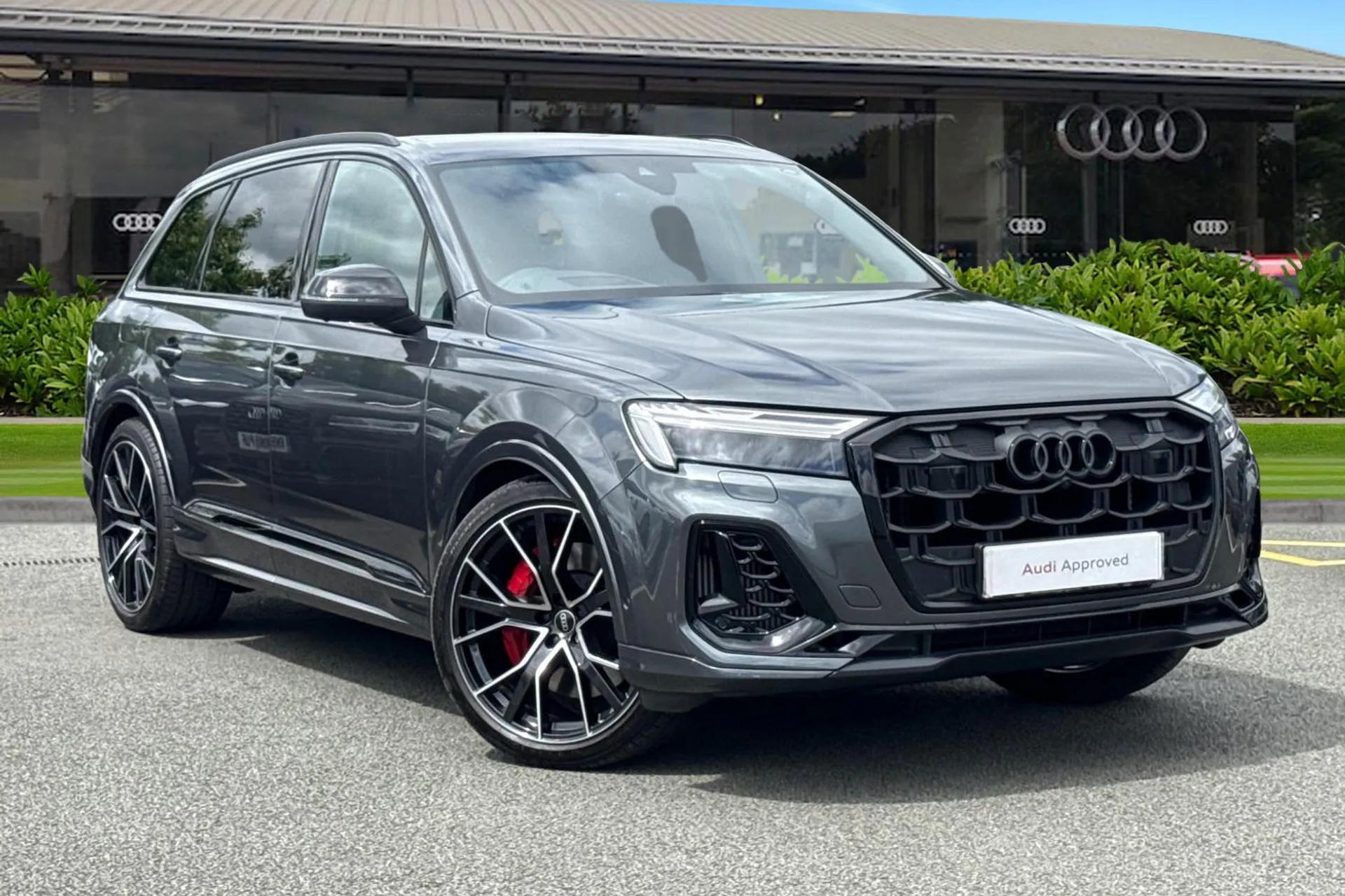 Main listing image - Audi SQ7