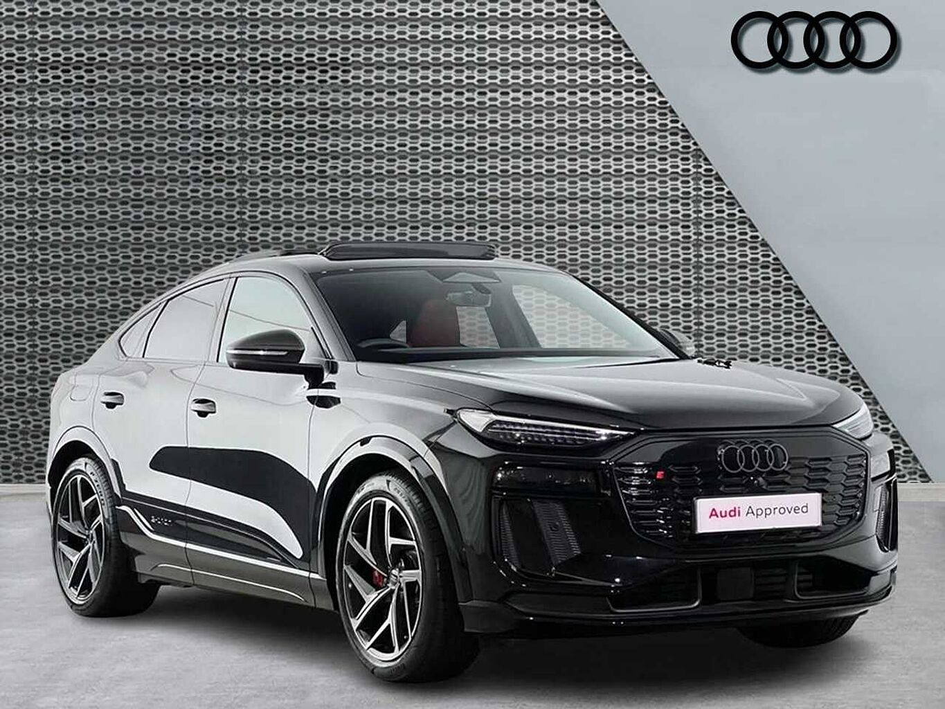 Main listing image - Audi Q6