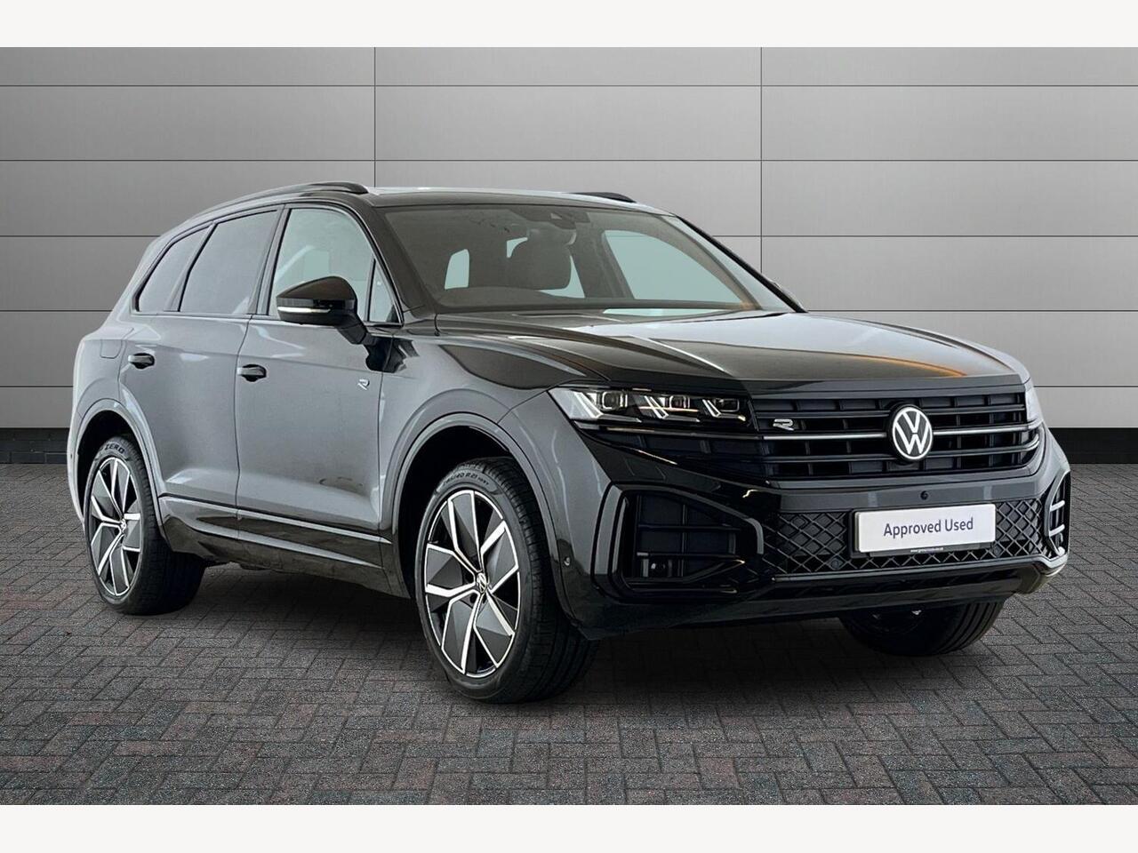 Main listing image - Volkswagen Touareg