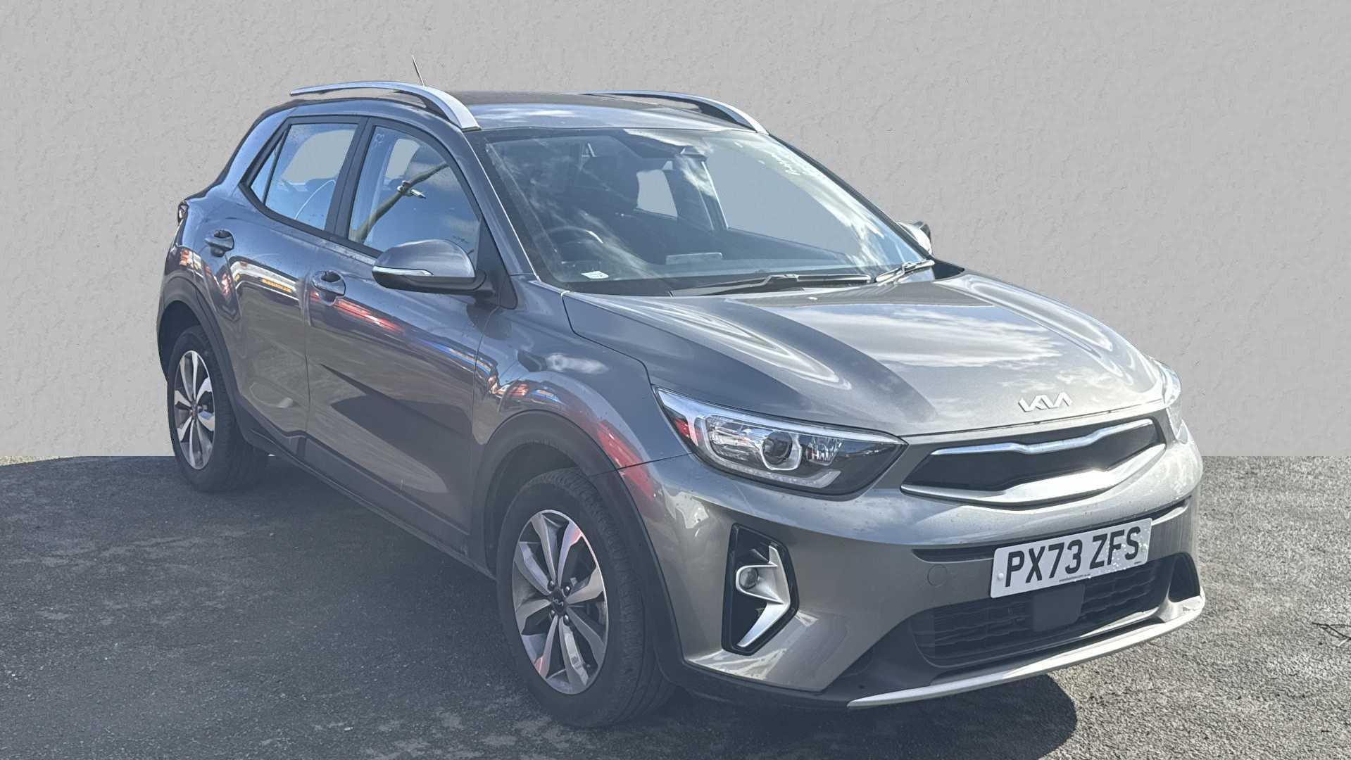 Main listing image - Kia Stonic