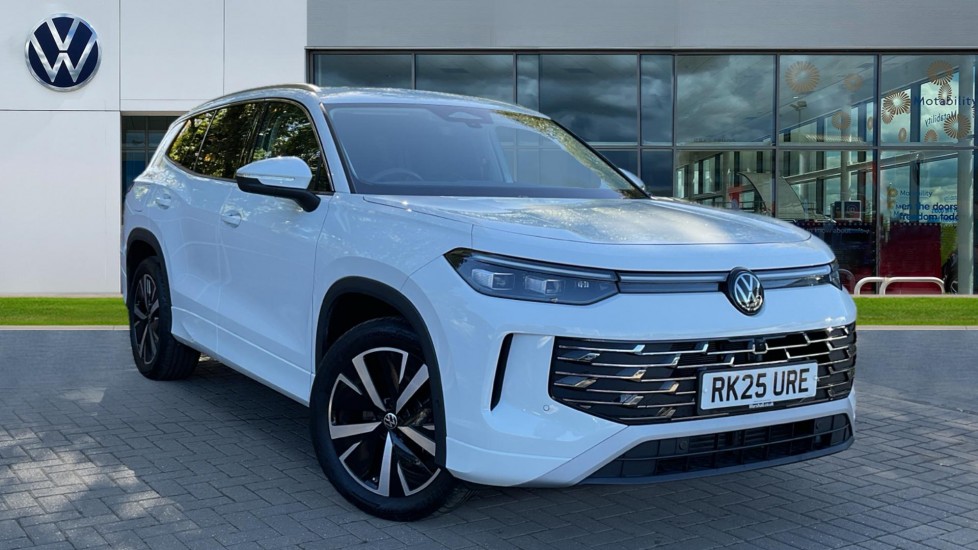 Main listing image - Volkswagen Tayron