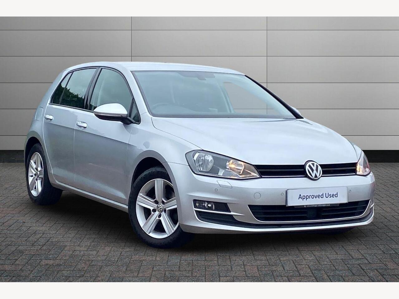 Main listing image - Volkswagen Golf