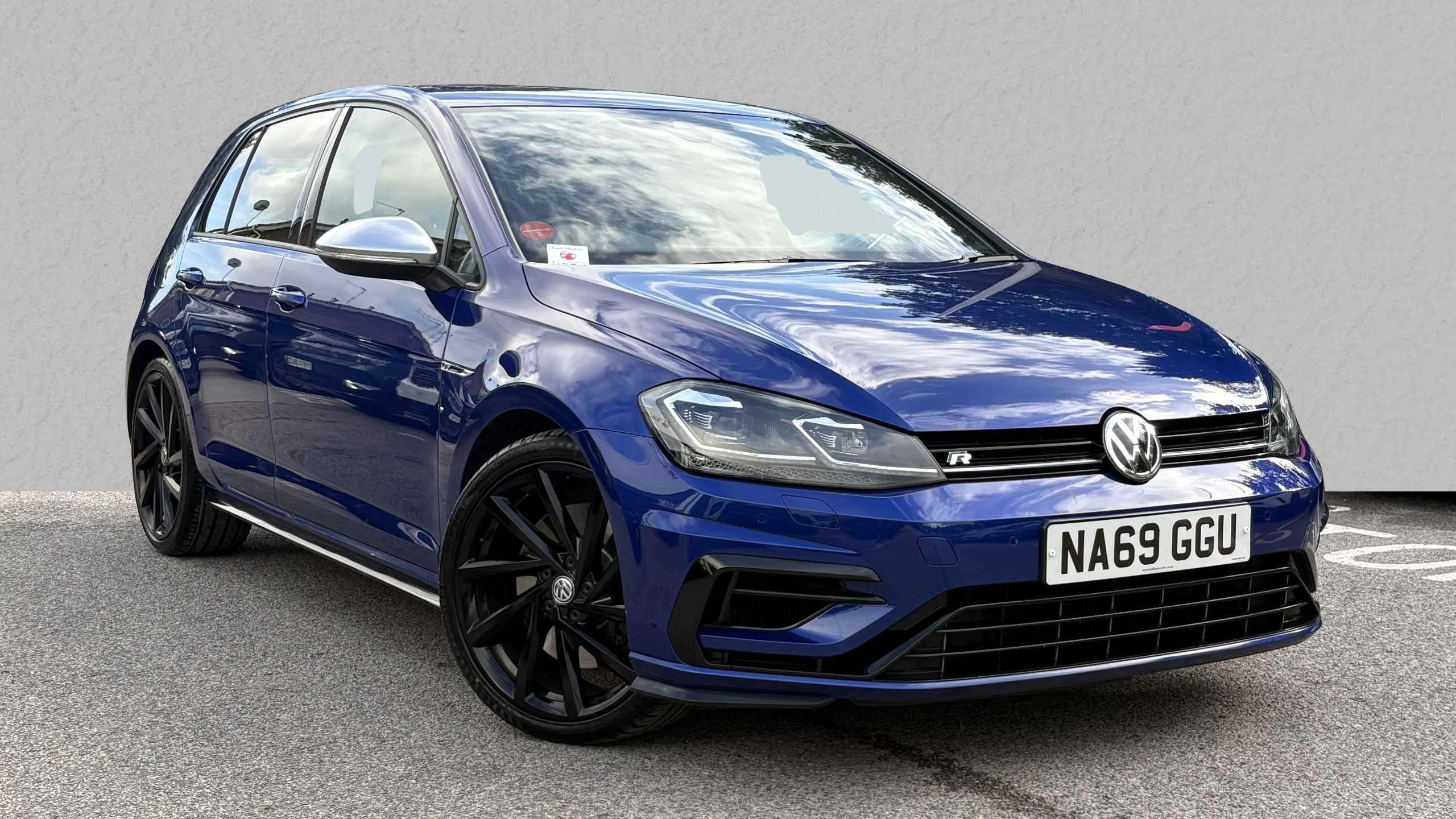 Main listing image - Volkswagen Golf R