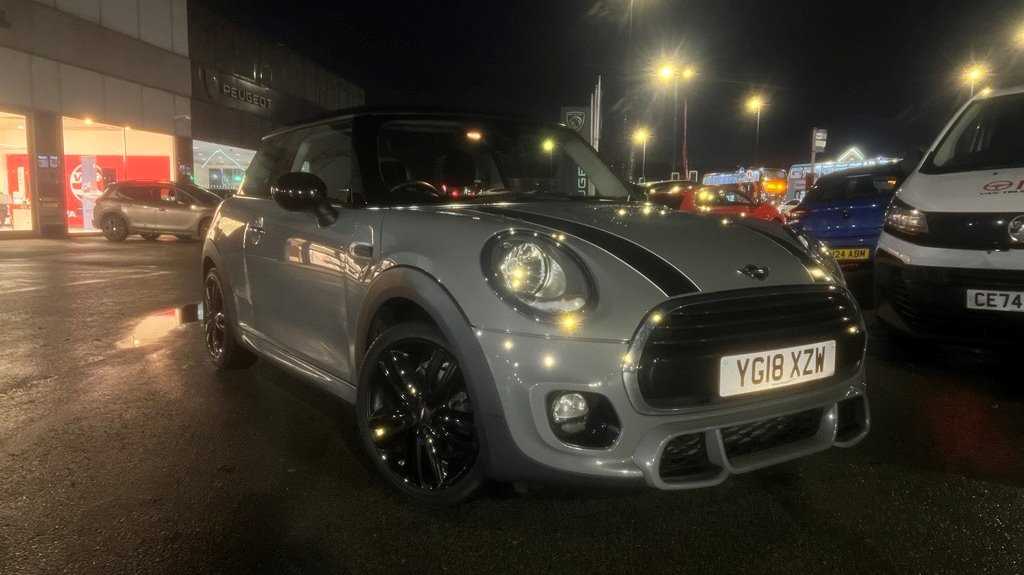 Main listing image - MINI Hatchback