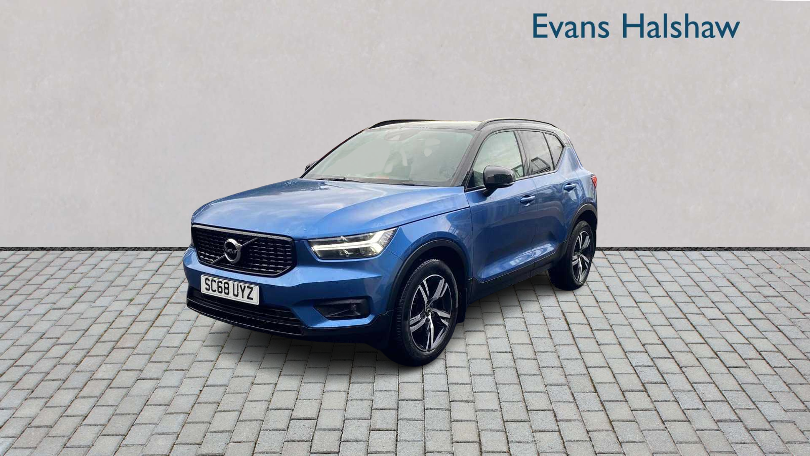 Main listing image - Volvo XC40