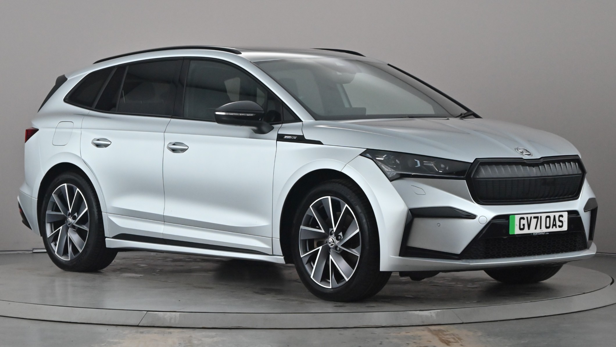 Main listing image - Skoda Enyaq