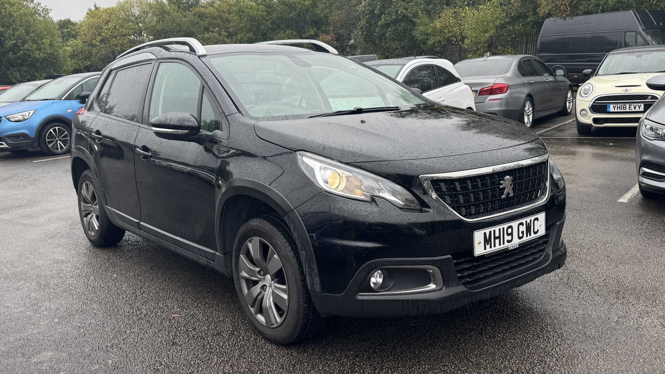 Main listing image - Peugeot 2008