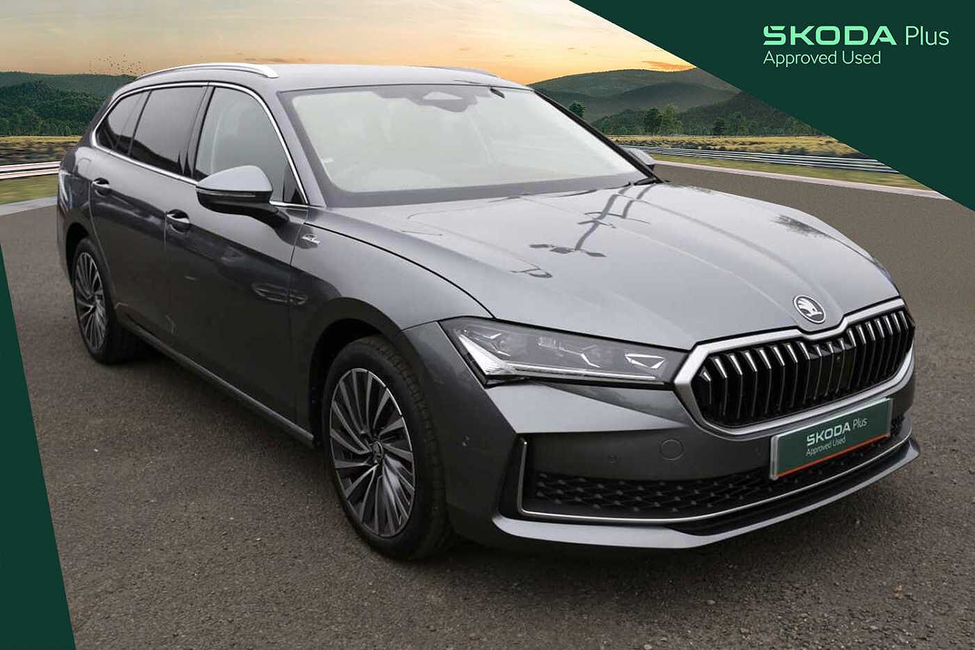 Main listing image - Skoda Superb Estate