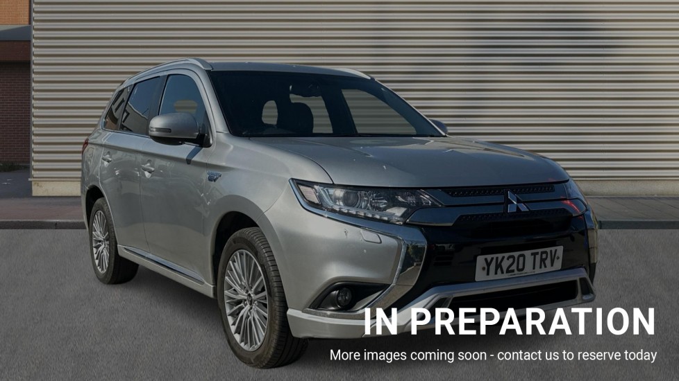 Main listing image - Mitsubishi Outlander