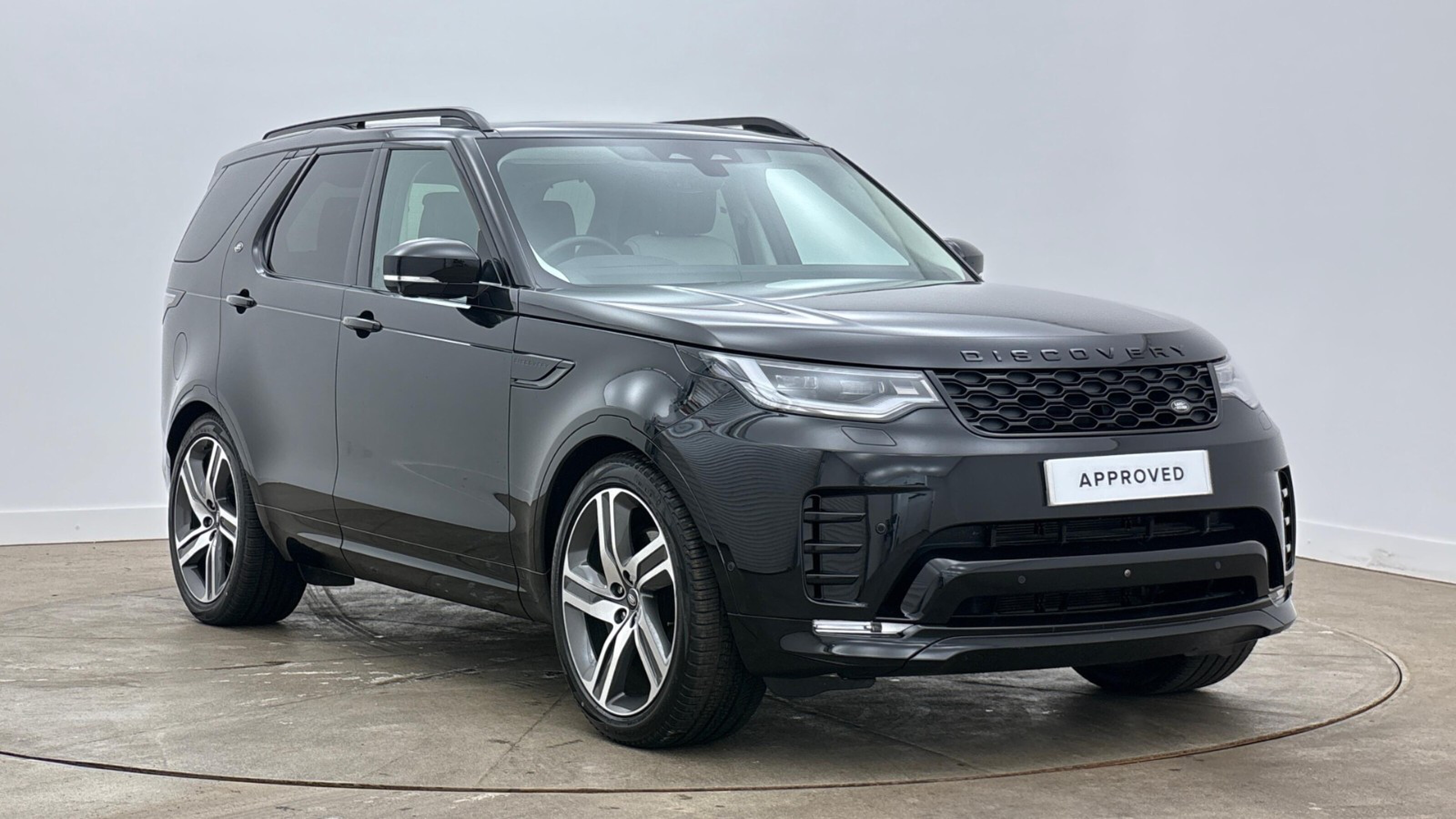 Main listing image - Land Rover Discovery