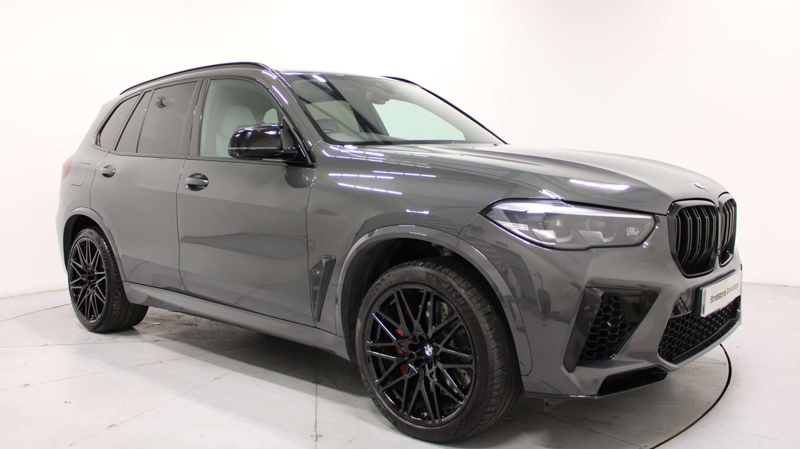 Main listing image - BMW X5 M