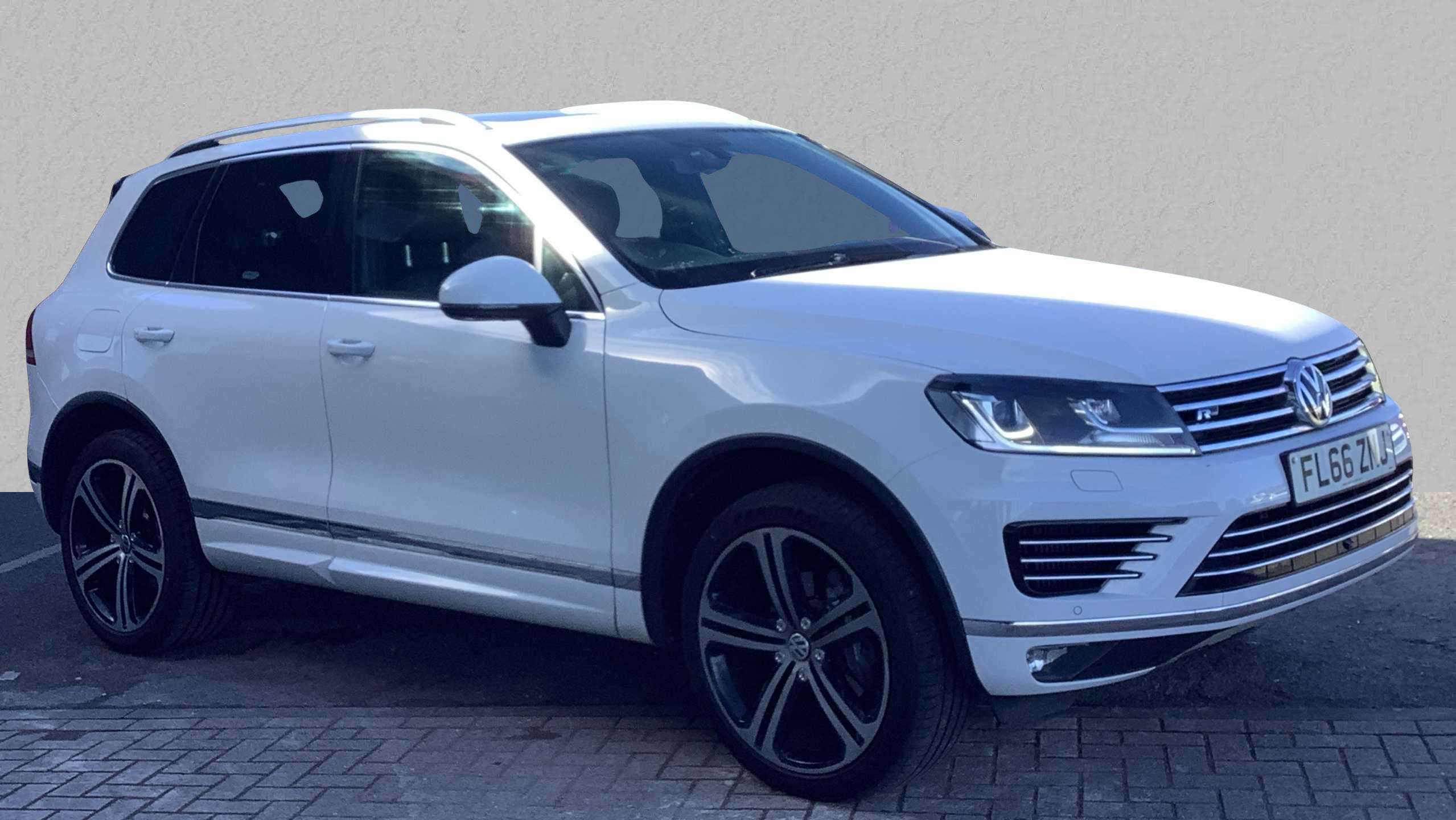 Main listing image - Volkswagen Touareg