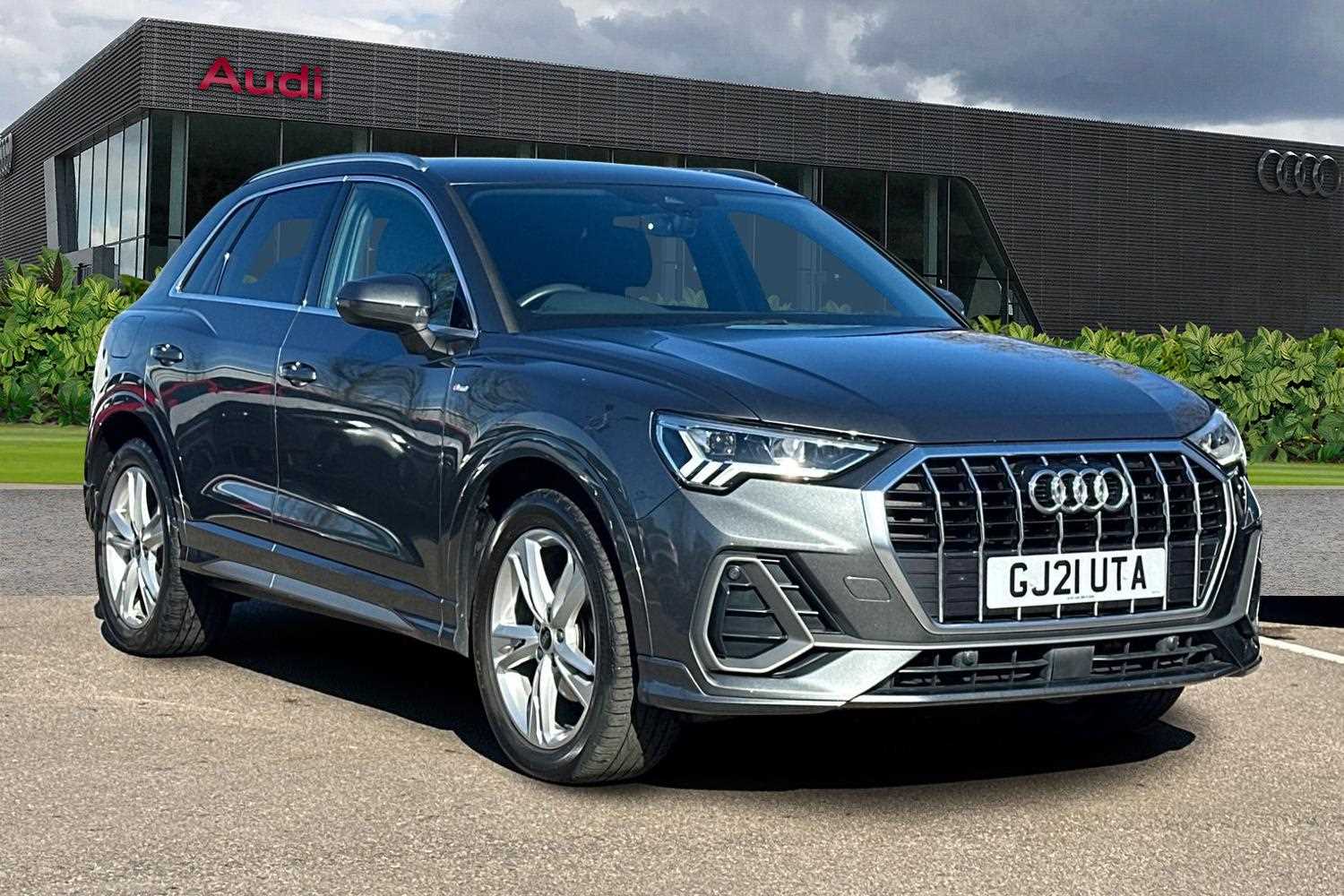 Main listing image - Audi Q3