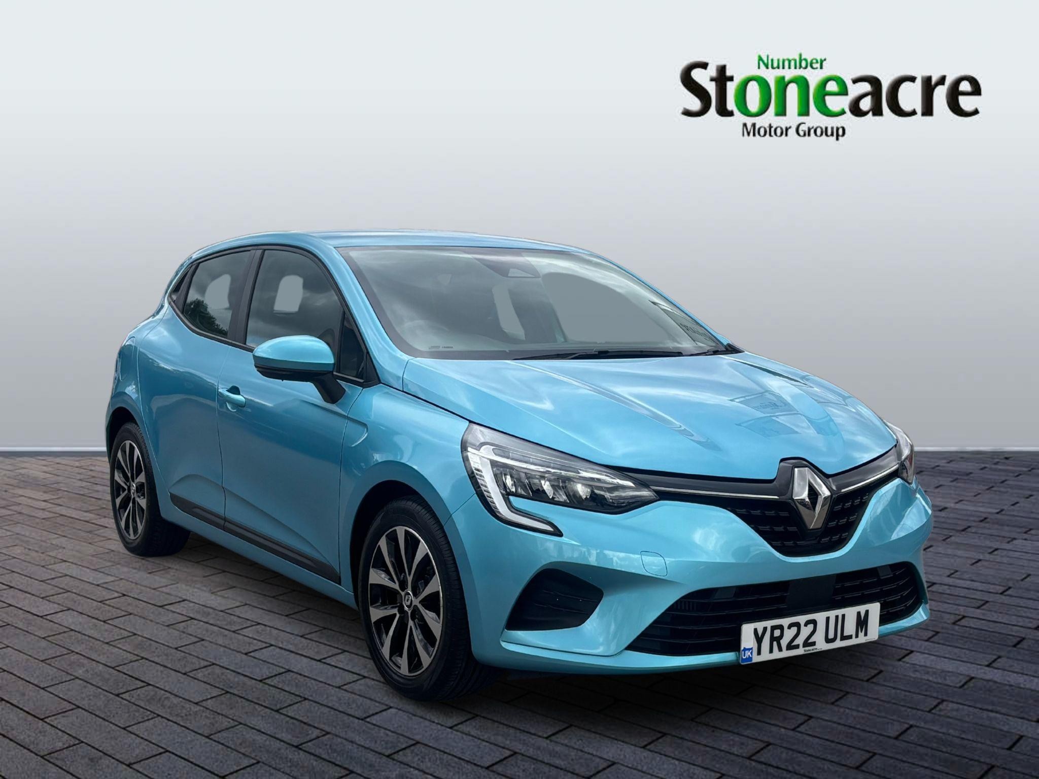 Main listing image - Renault Clio