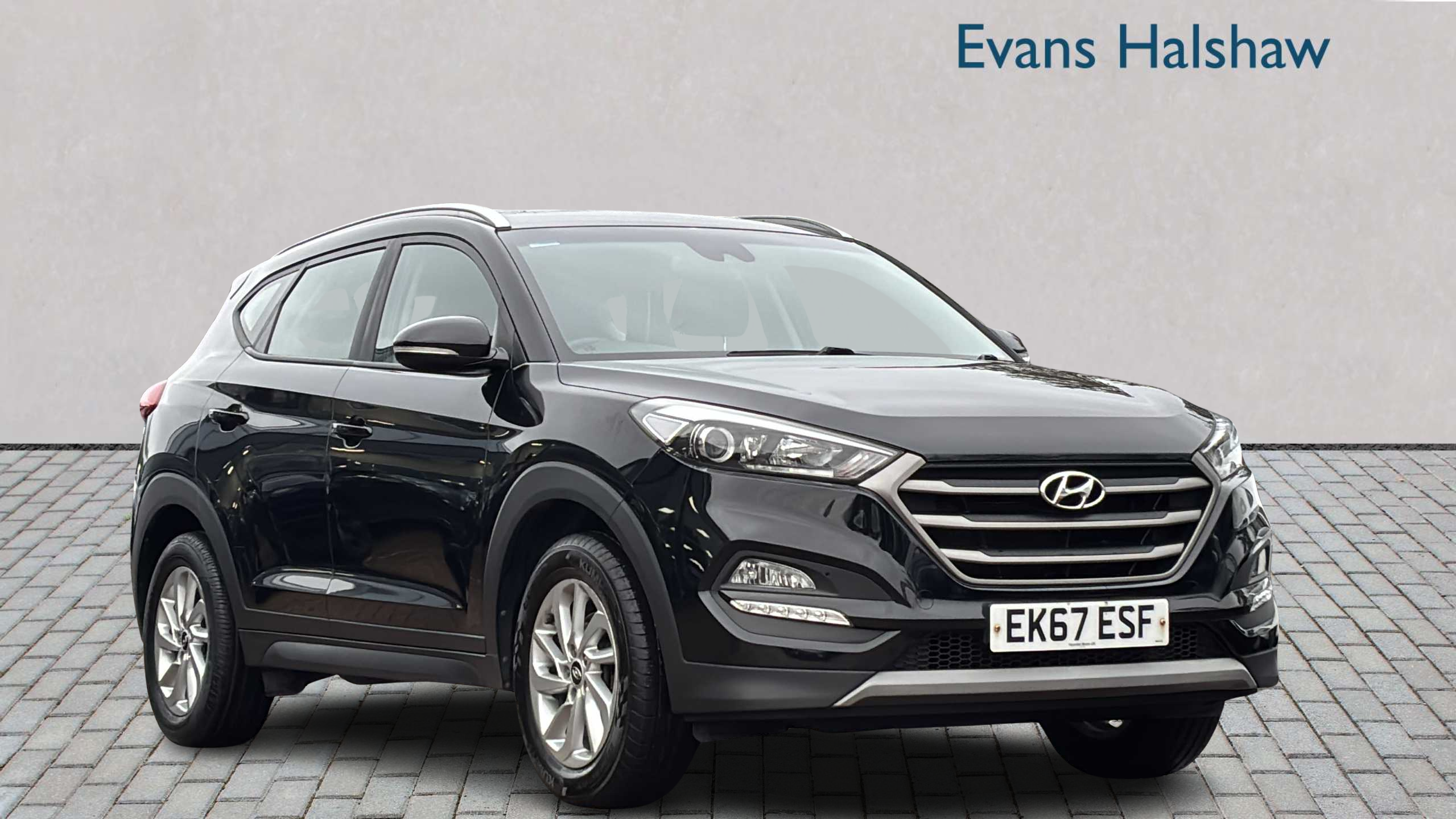 Main listing image - Hyundai Tucson
