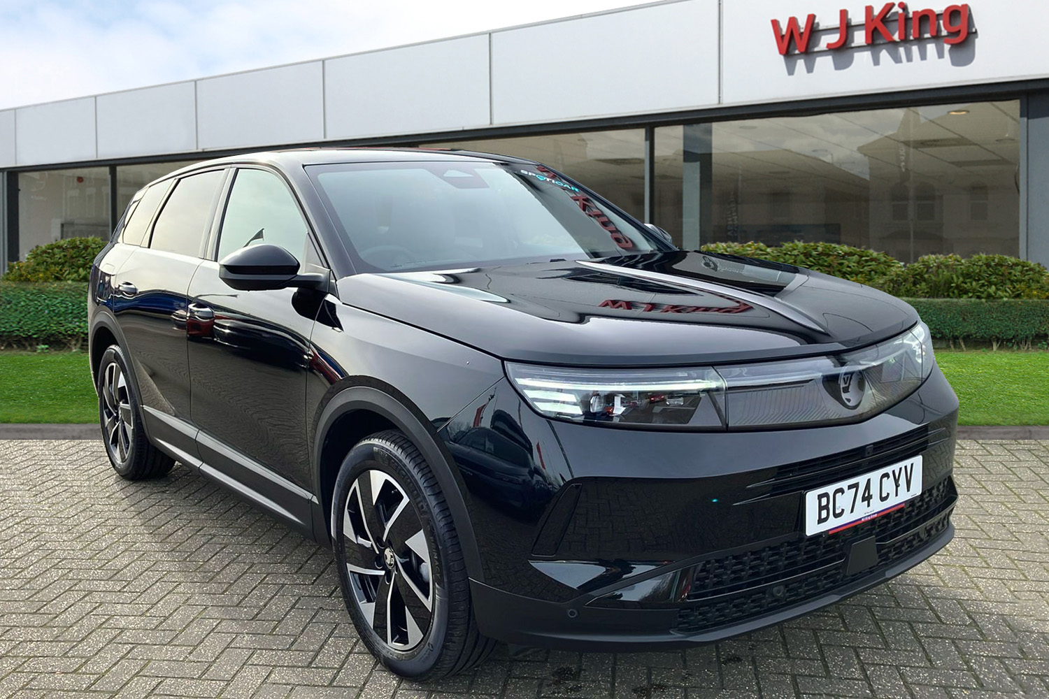 Main listing image - Vauxhall Grandland