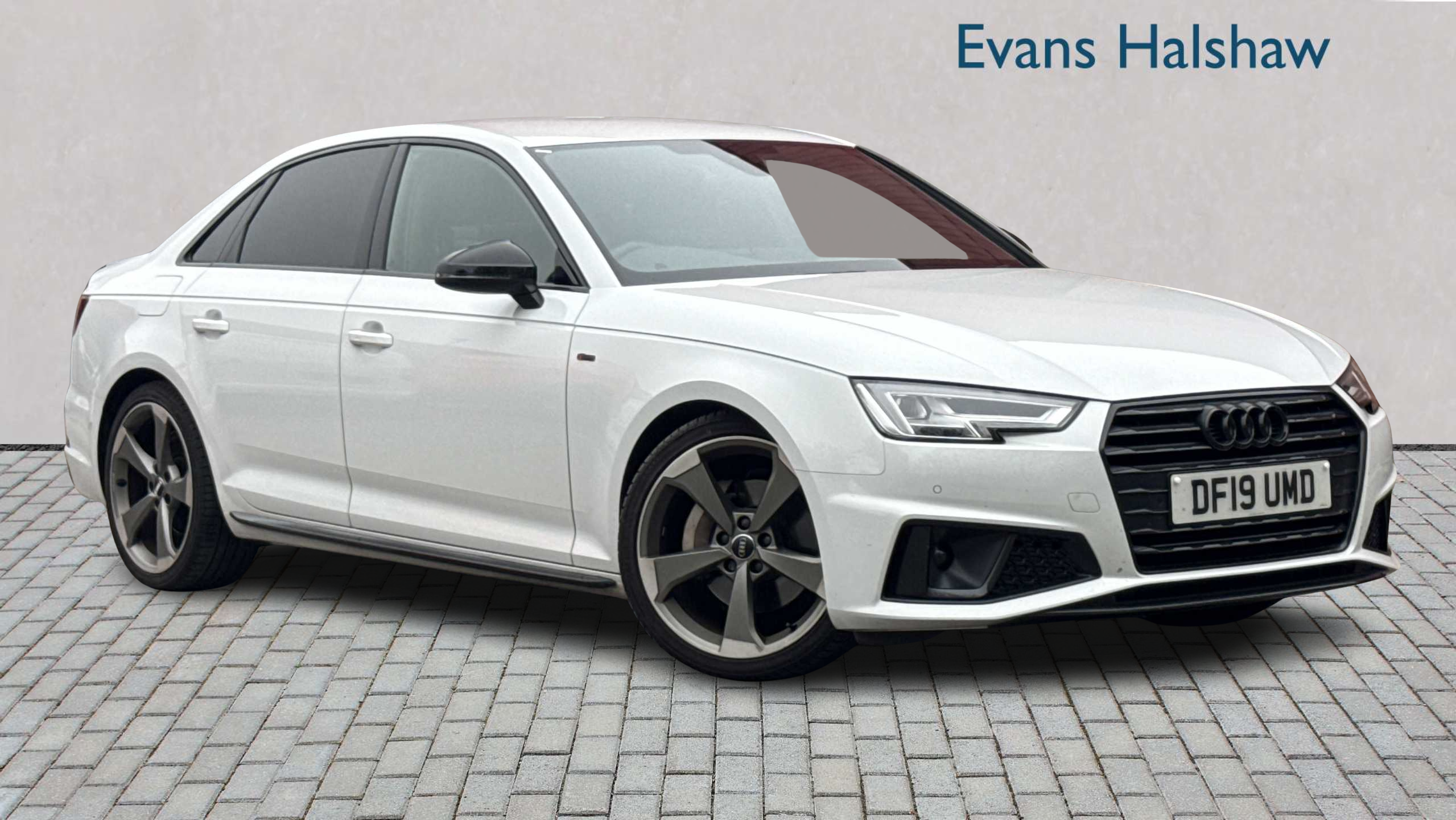 Main listing image - Audi A4