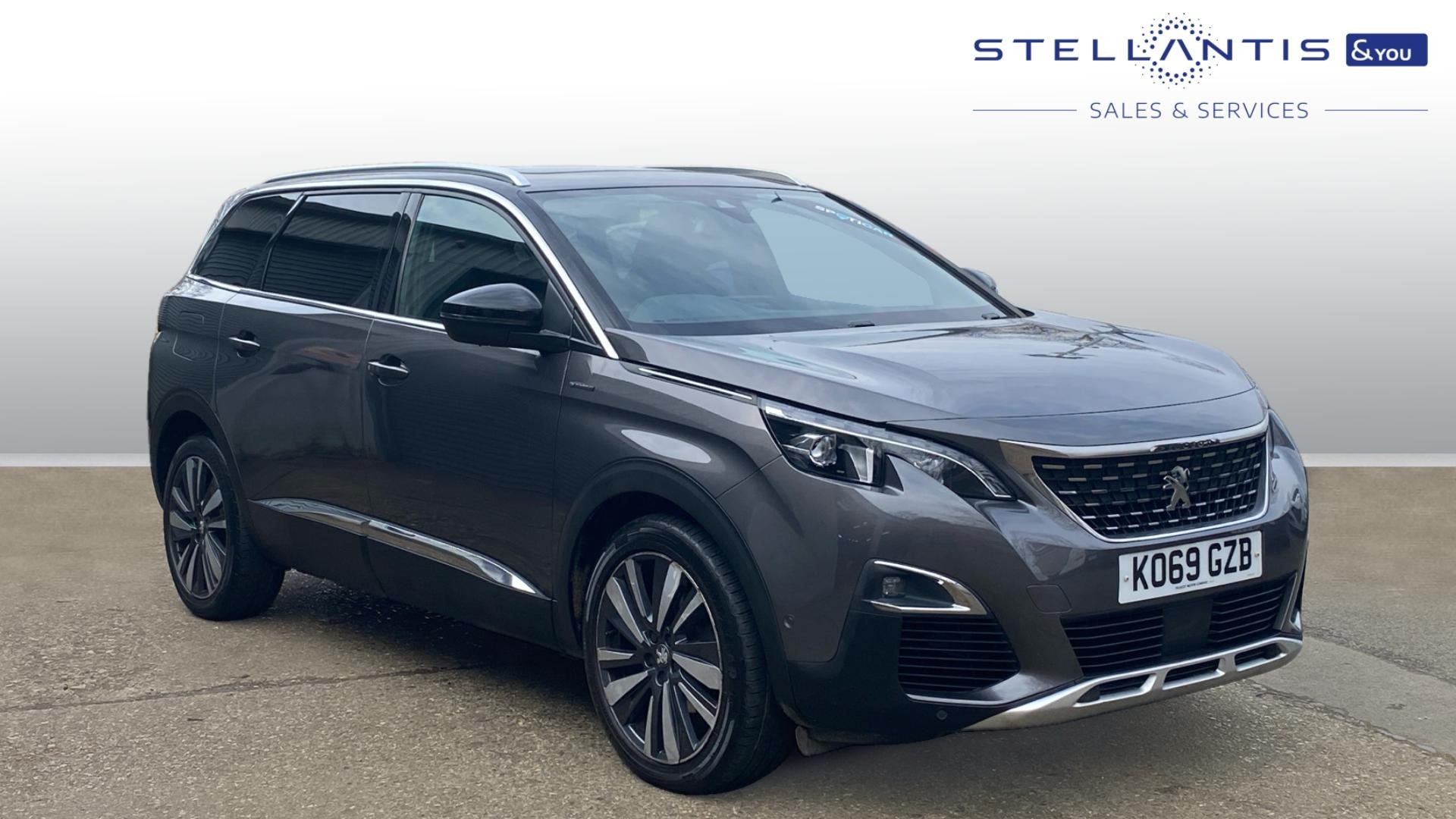 Main listing image - Peugeot 5008