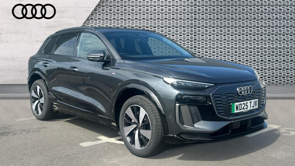 Main listing image - Audi Q6 e-tron