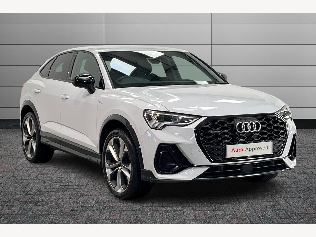 Main listing image - Audi Q3