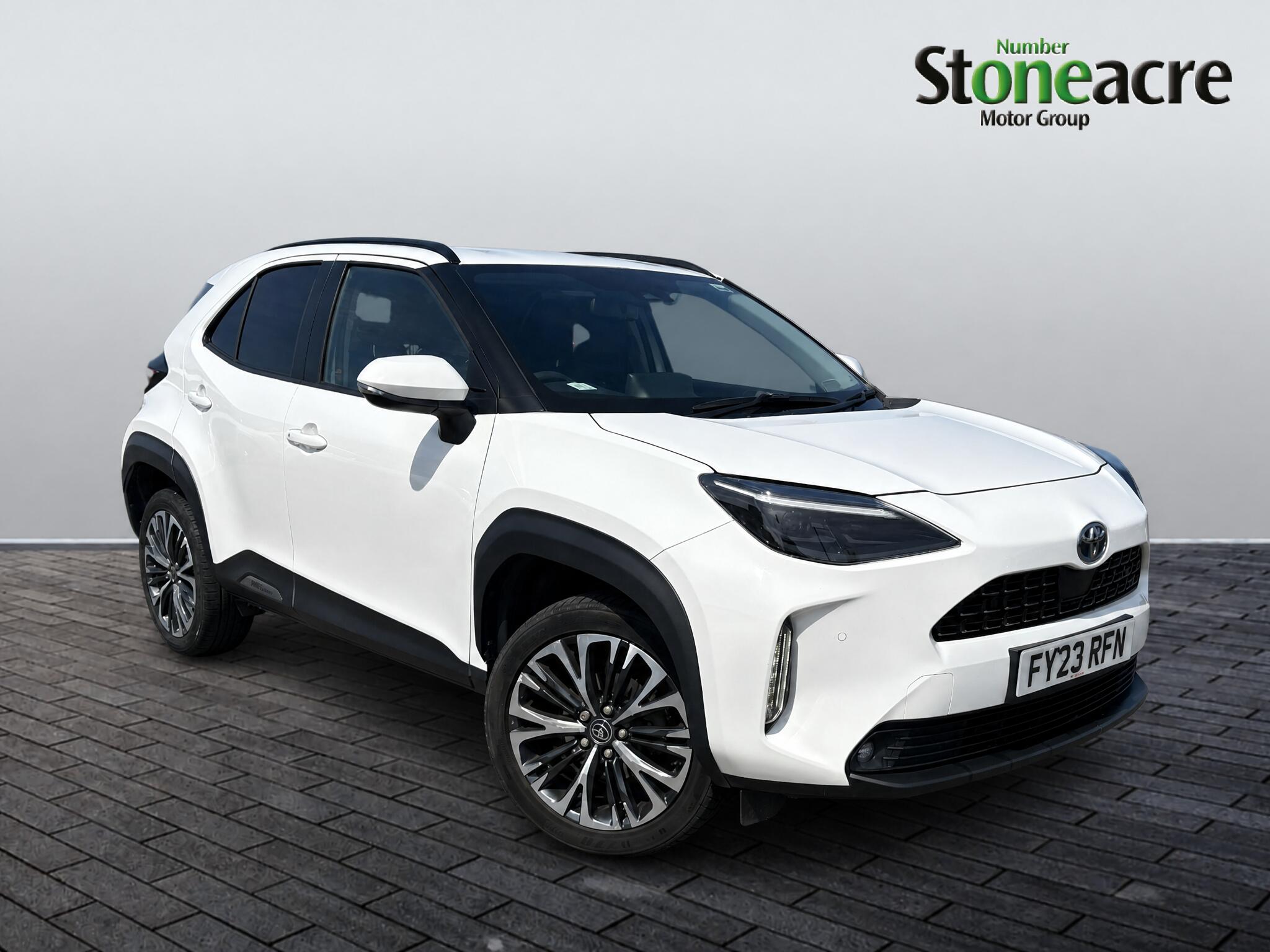 Main listing image - Toyota Yaris Cross