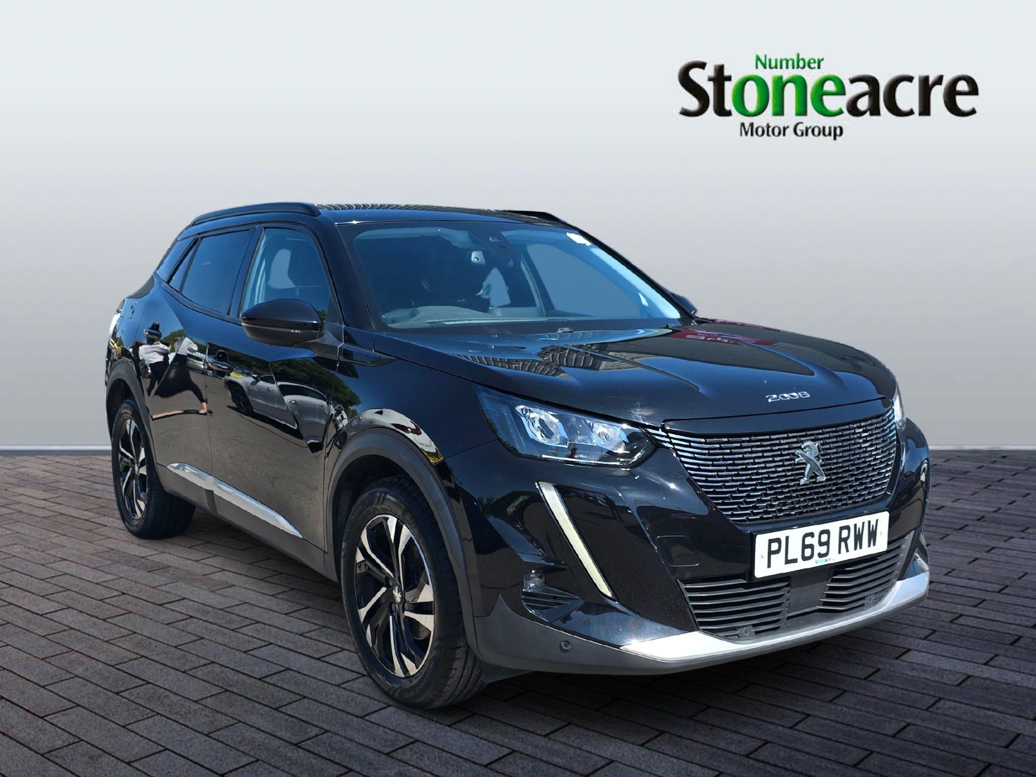 Main listing image - Peugeot 2008