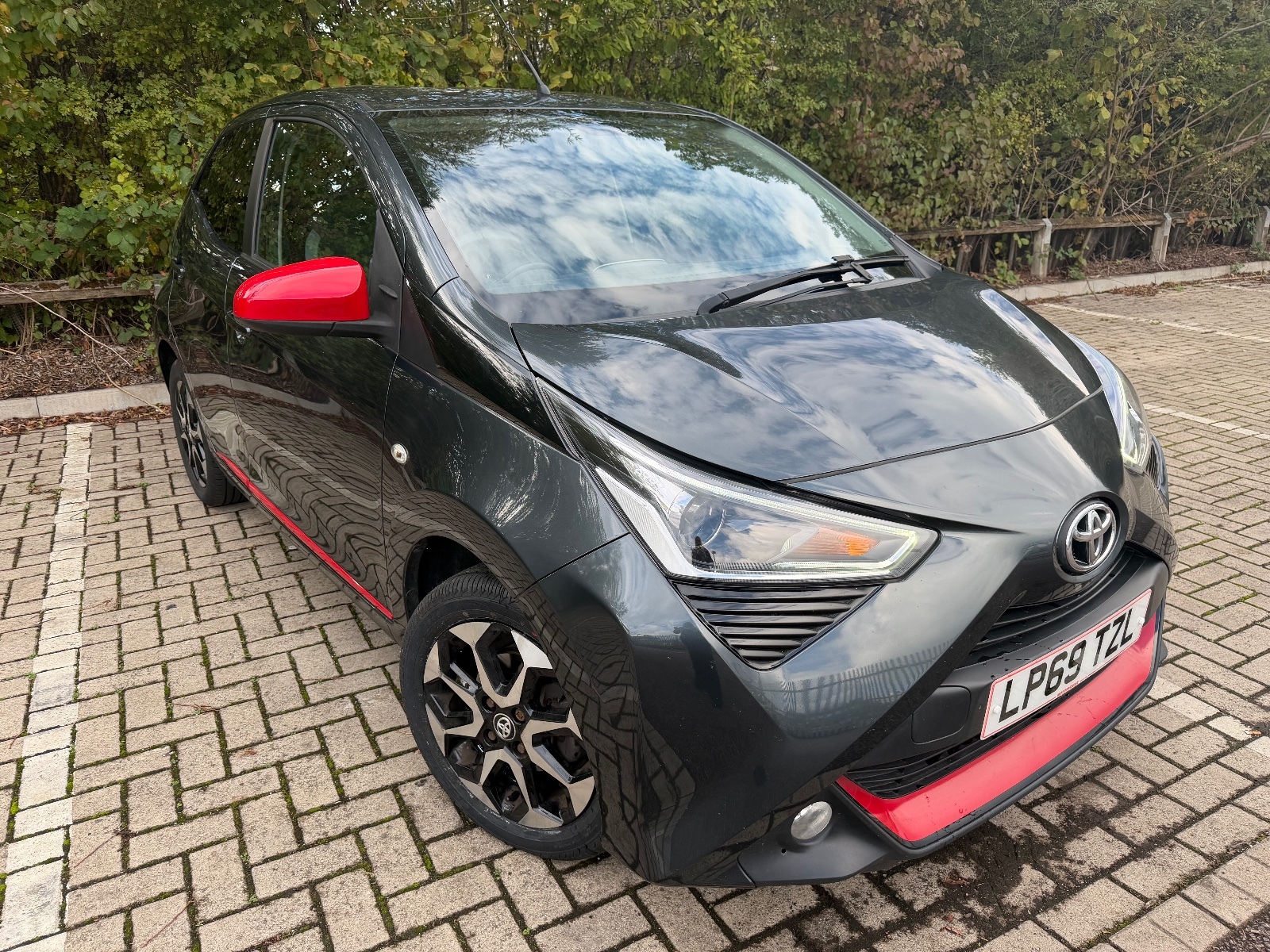 Main listing image - Toyota Aygo