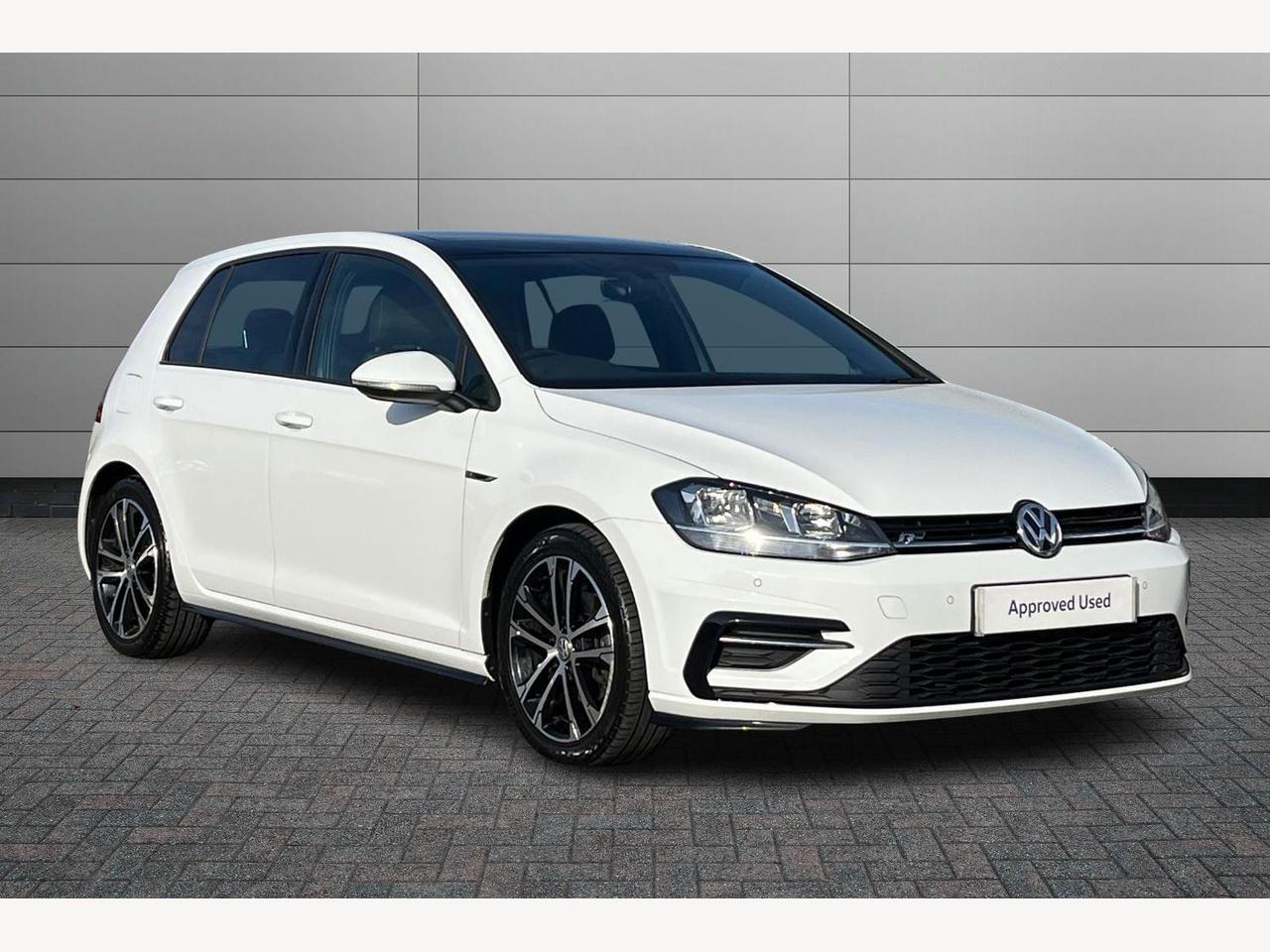 Main listing image - Volkswagen Golf