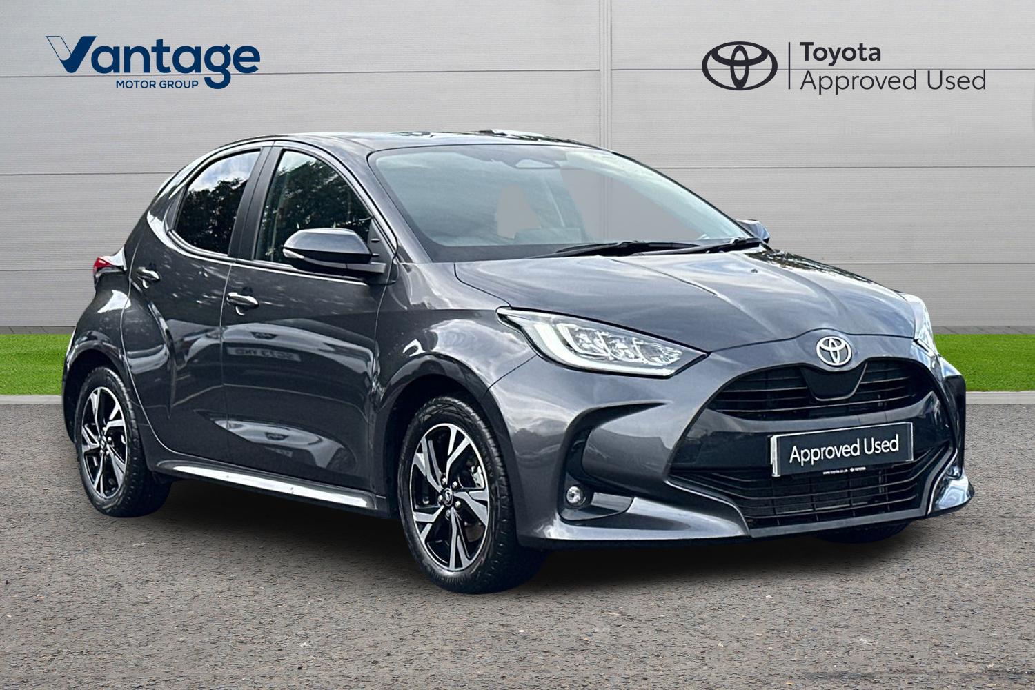 Main listing image - Toyota Yaris