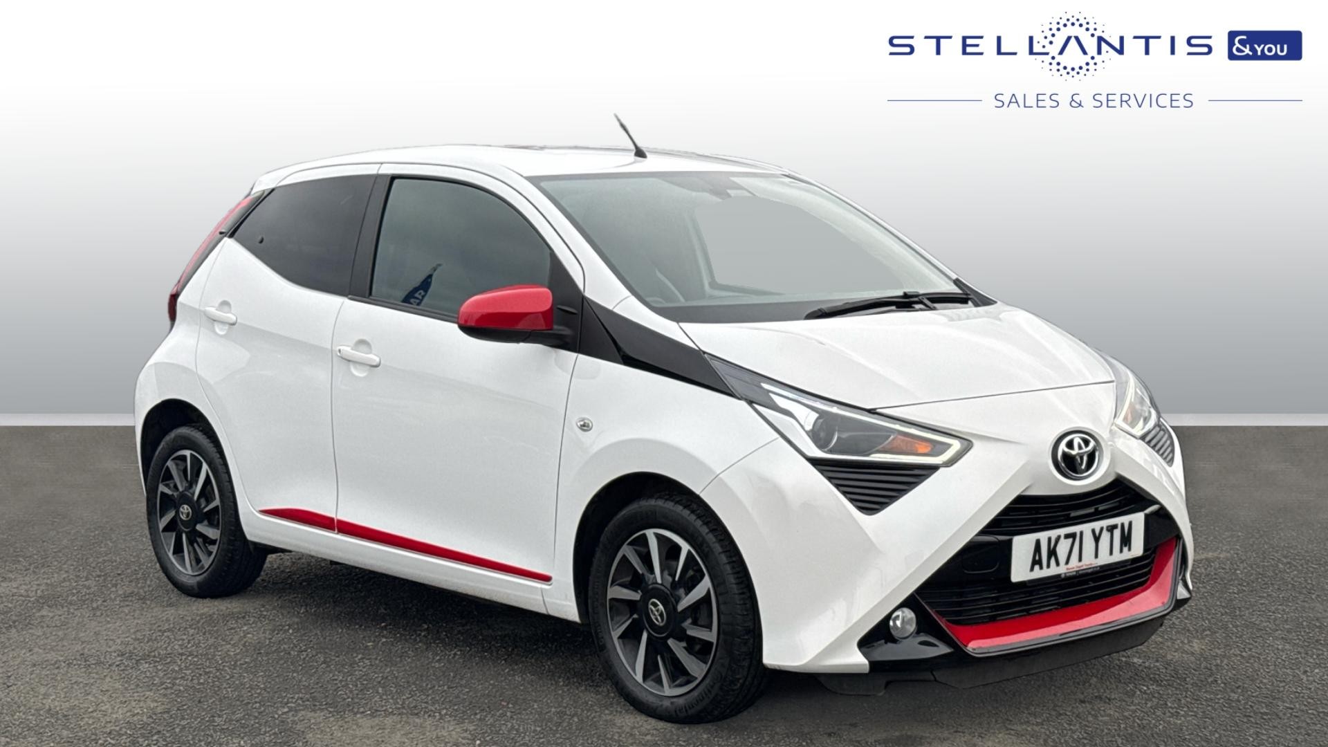 Main listing image - Toyota Aygo