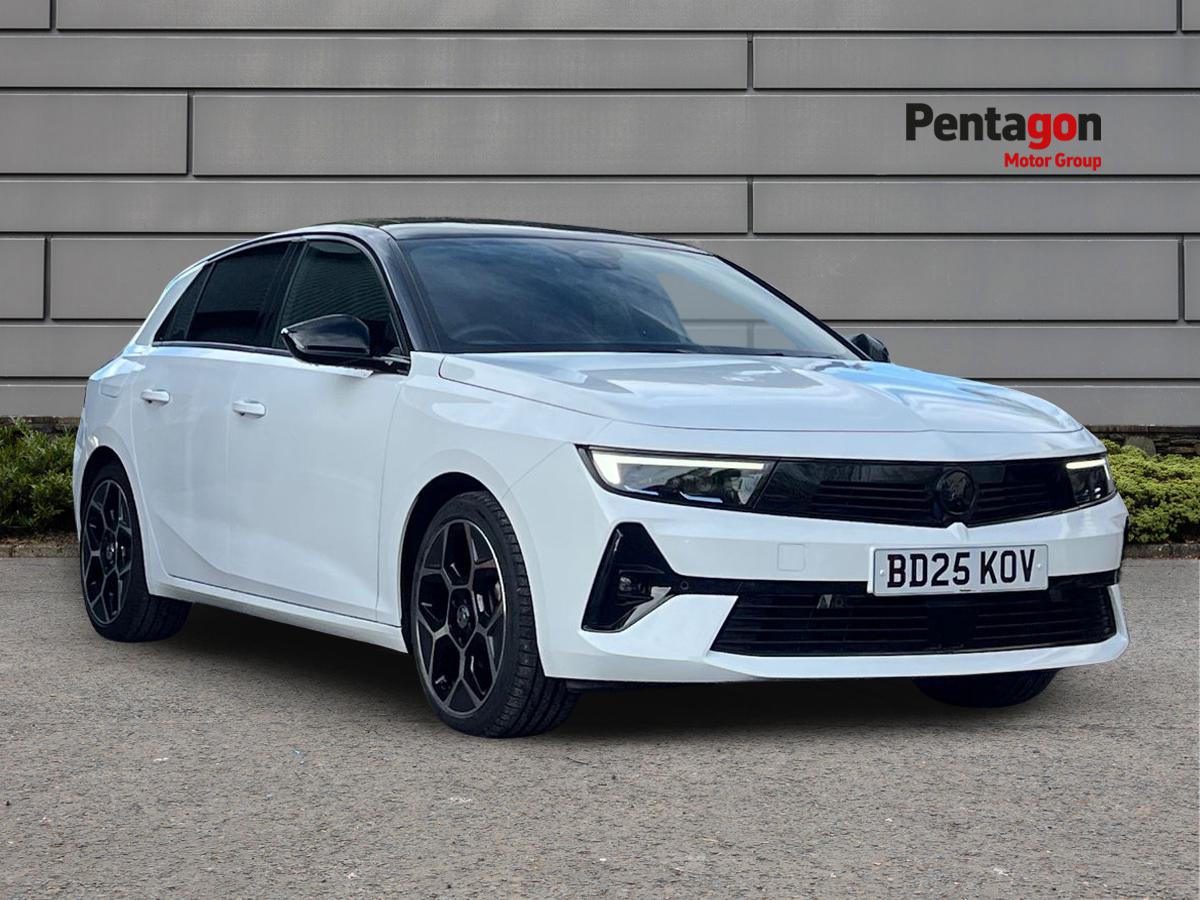 Main listing image - Vauxhall Astra