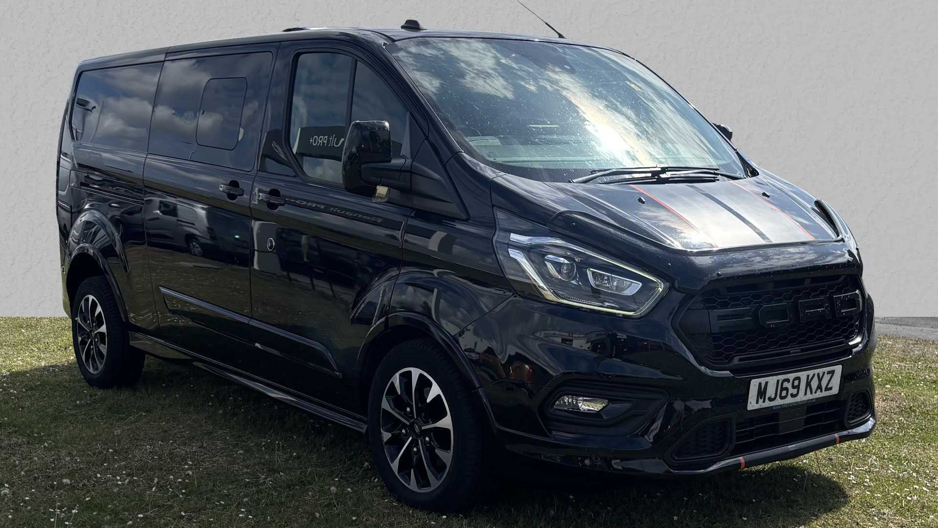 Main listing image - Ford Transit Custom