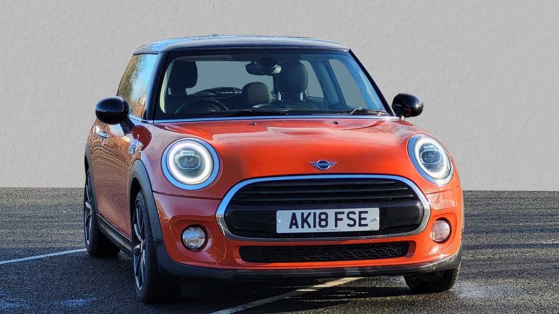 Main listing image - MINI Hatchback