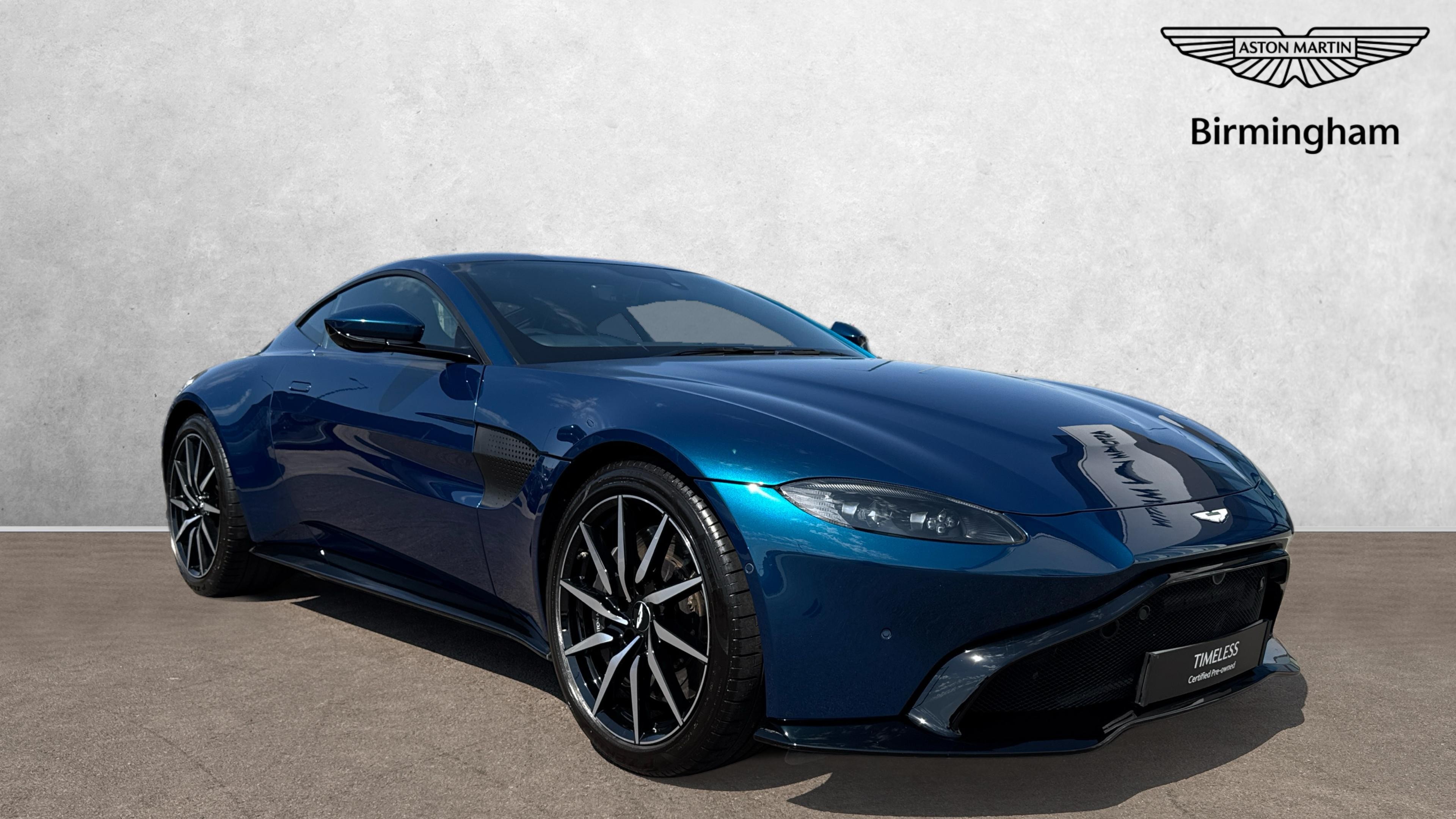 Main listing image - Aston Martin Vantage