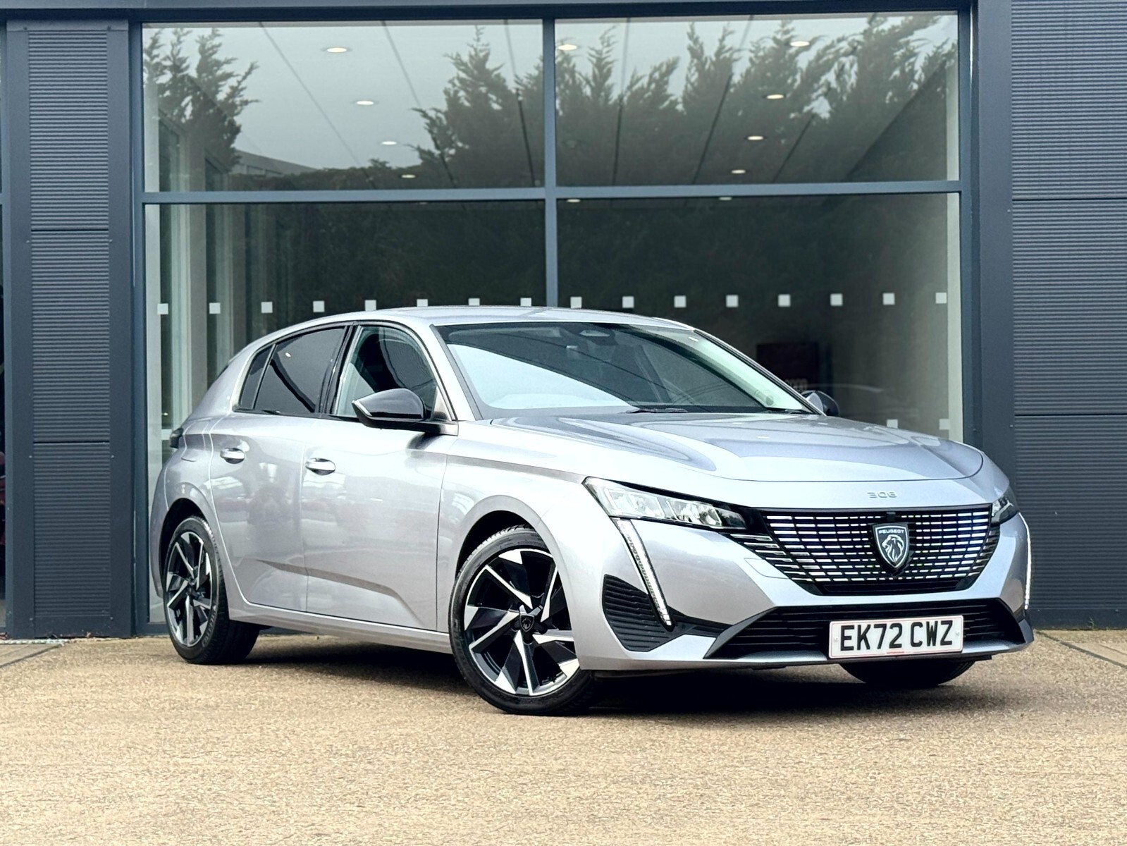 Main listing image - Peugeot 308