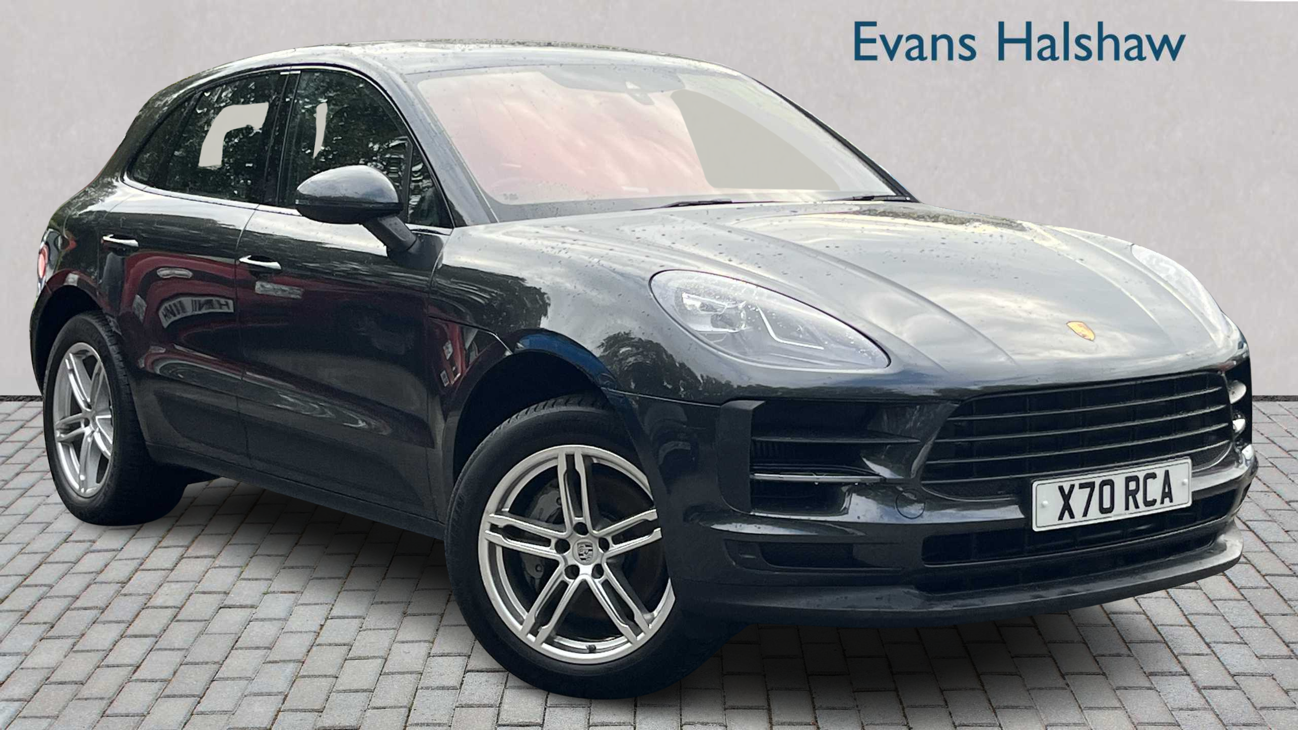 Main listing image - Porsche Macan