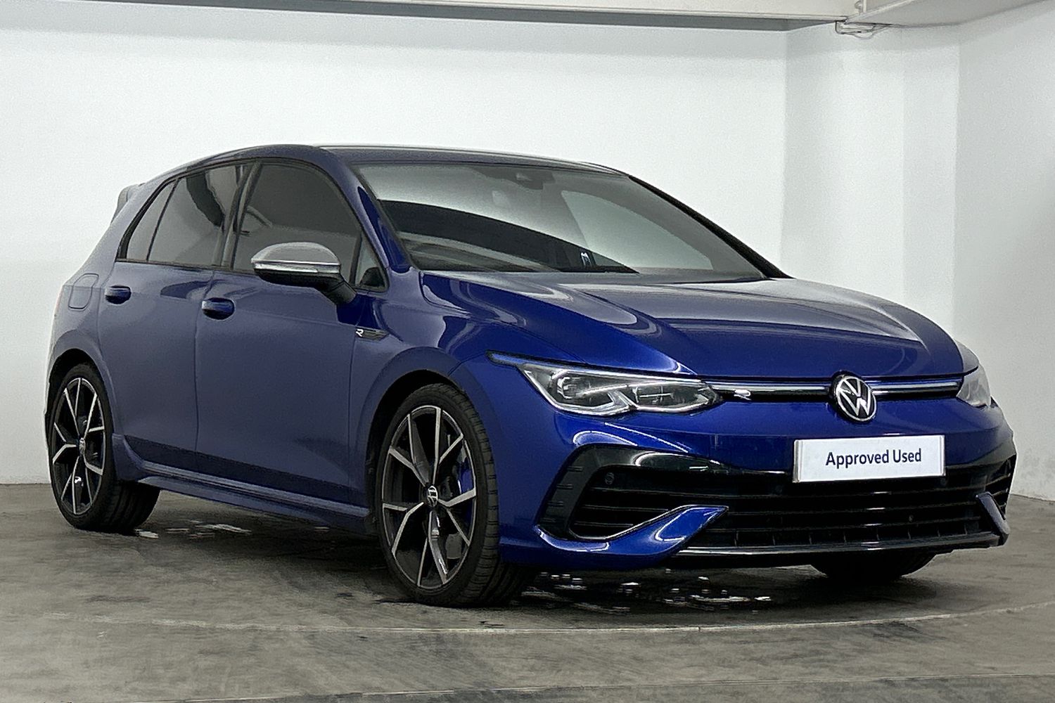 Main listing image - Volkswagen Golf R