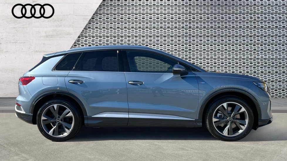 Main listing image - Audi Q4