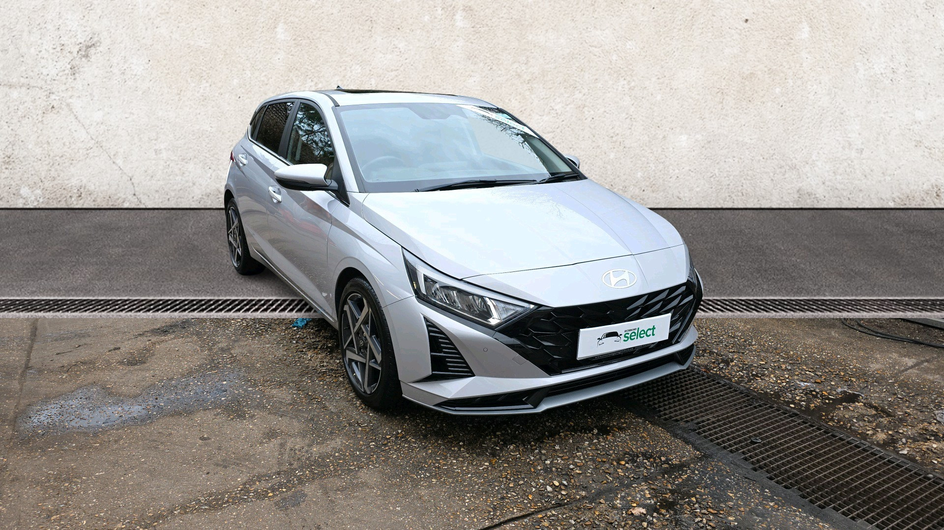Main listing image - Hyundai i20