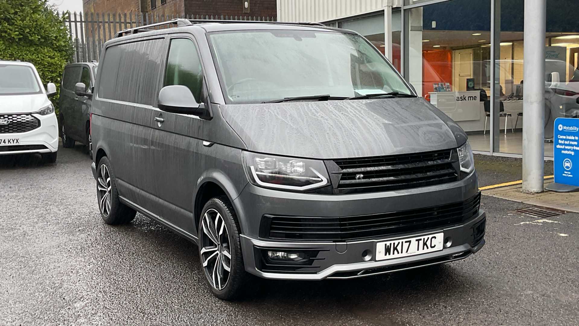 Main listing image - Volkswagen Transporter