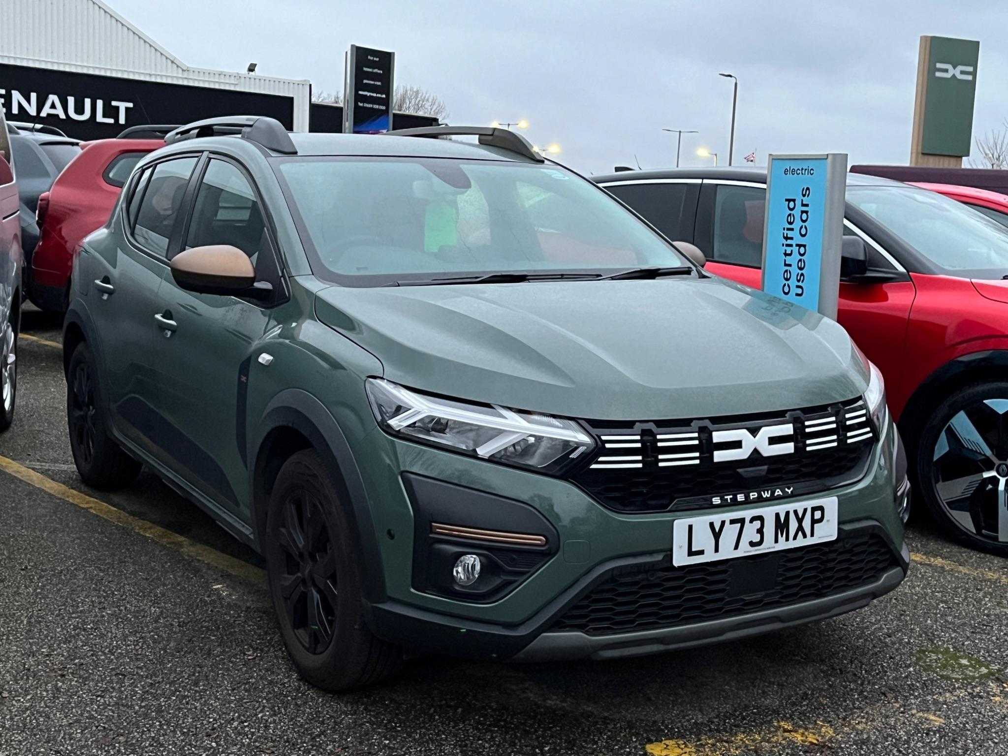 Main listing image - Dacia Sandero Stepway