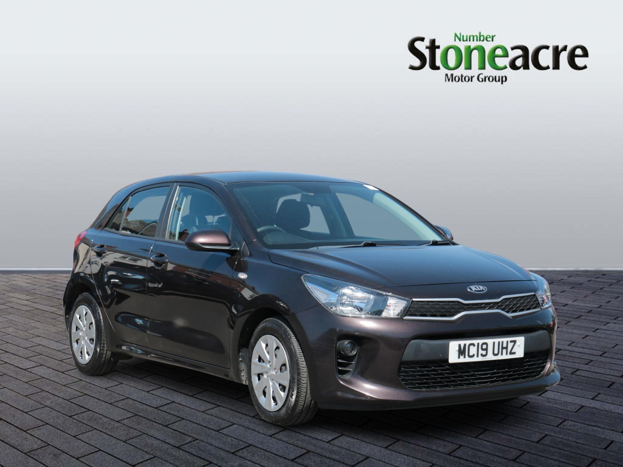 Main listing image - Kia Rio