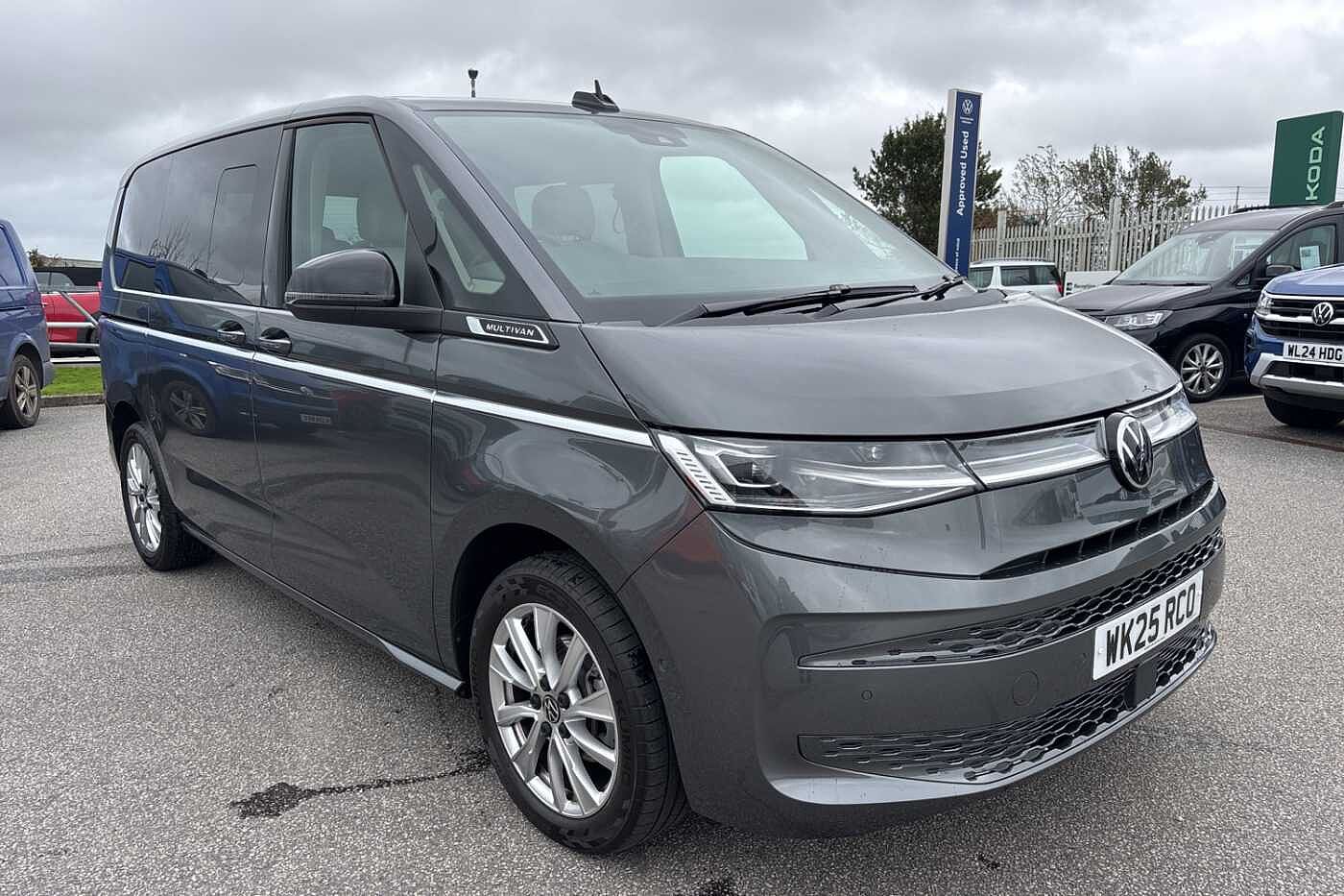 Main listing image - Volkswagen Multivan