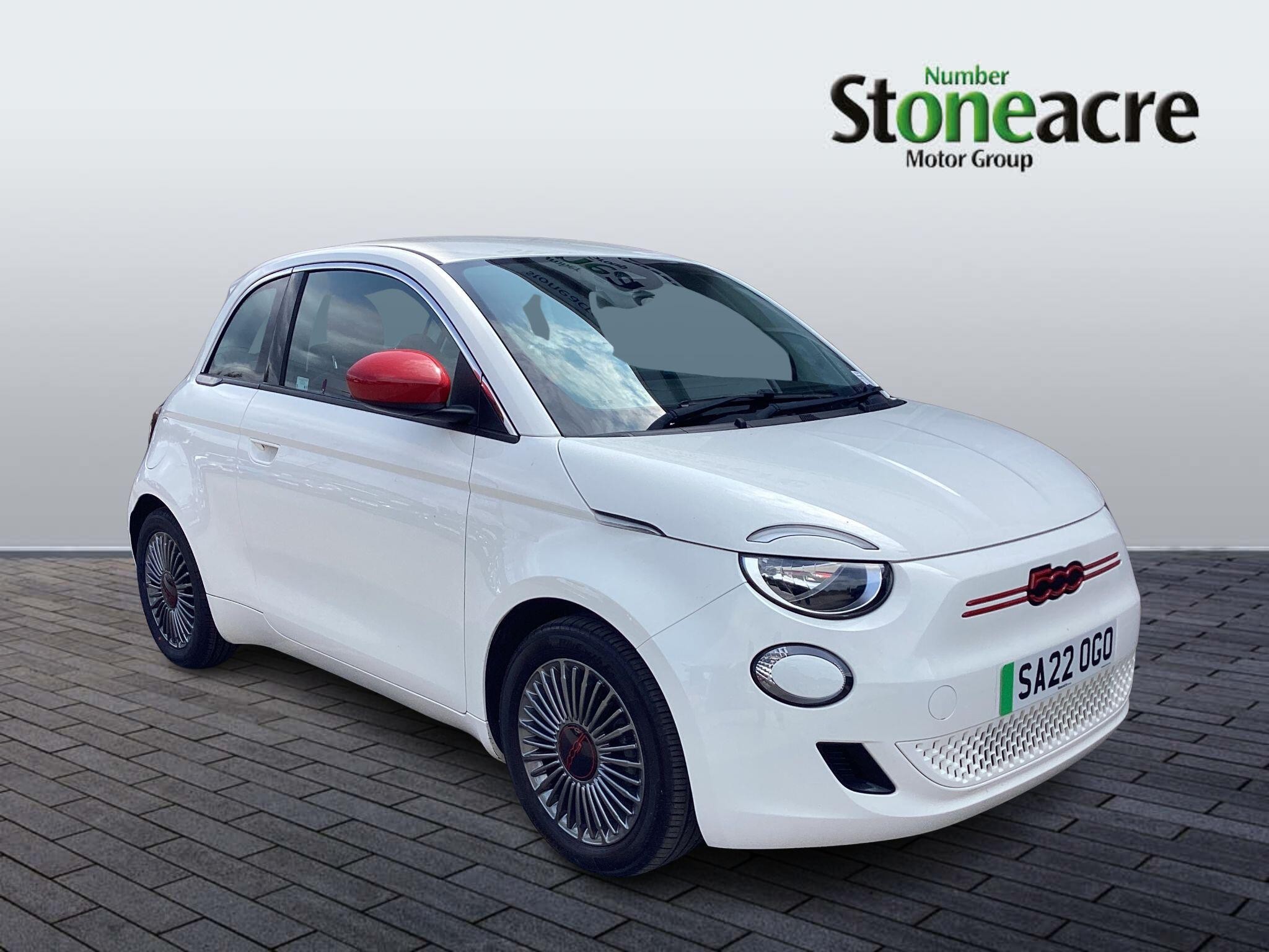 Main listing image - Fiat 500 Electric